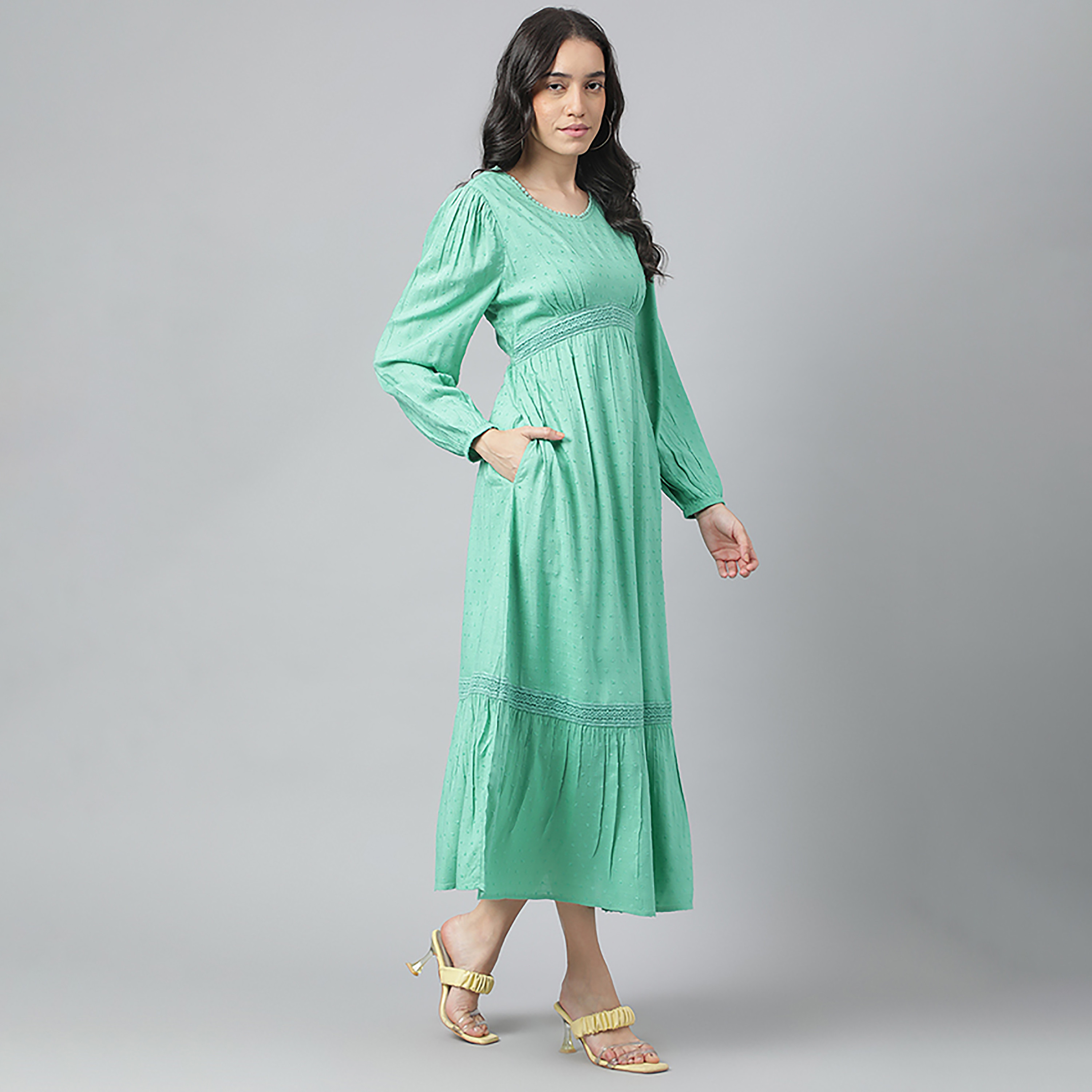 Beverly Hills Polo Club Dobby Detail Round Neck Midi Dress with Side Pocket-women-clothing-dresses-image-3