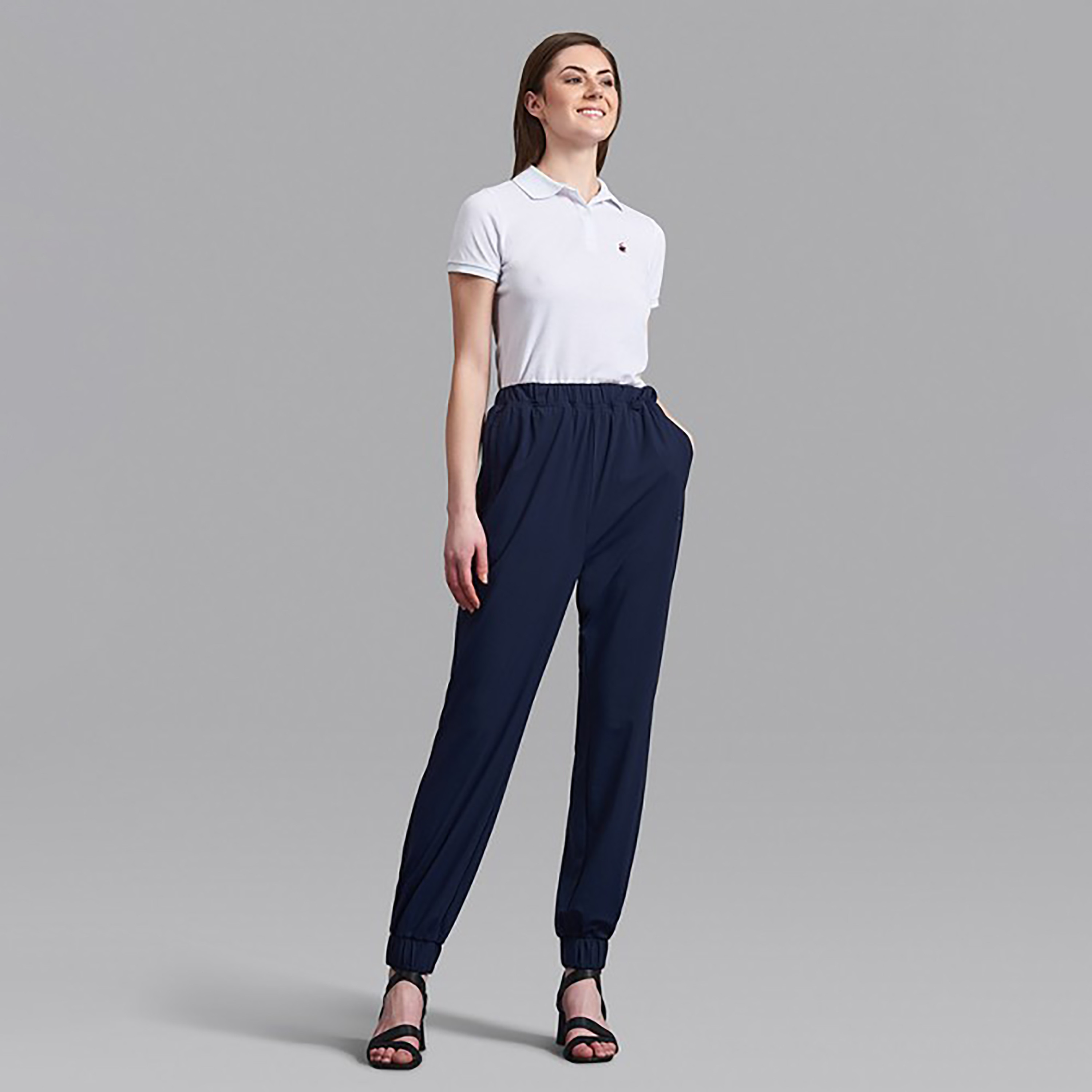 بنطال رياضي للنساء باللون الأزرق الداكن وتفاصيل جيوب من بيفرلي هيلز بولو كلوب-women-clothing-bottoms-joggers-image-2