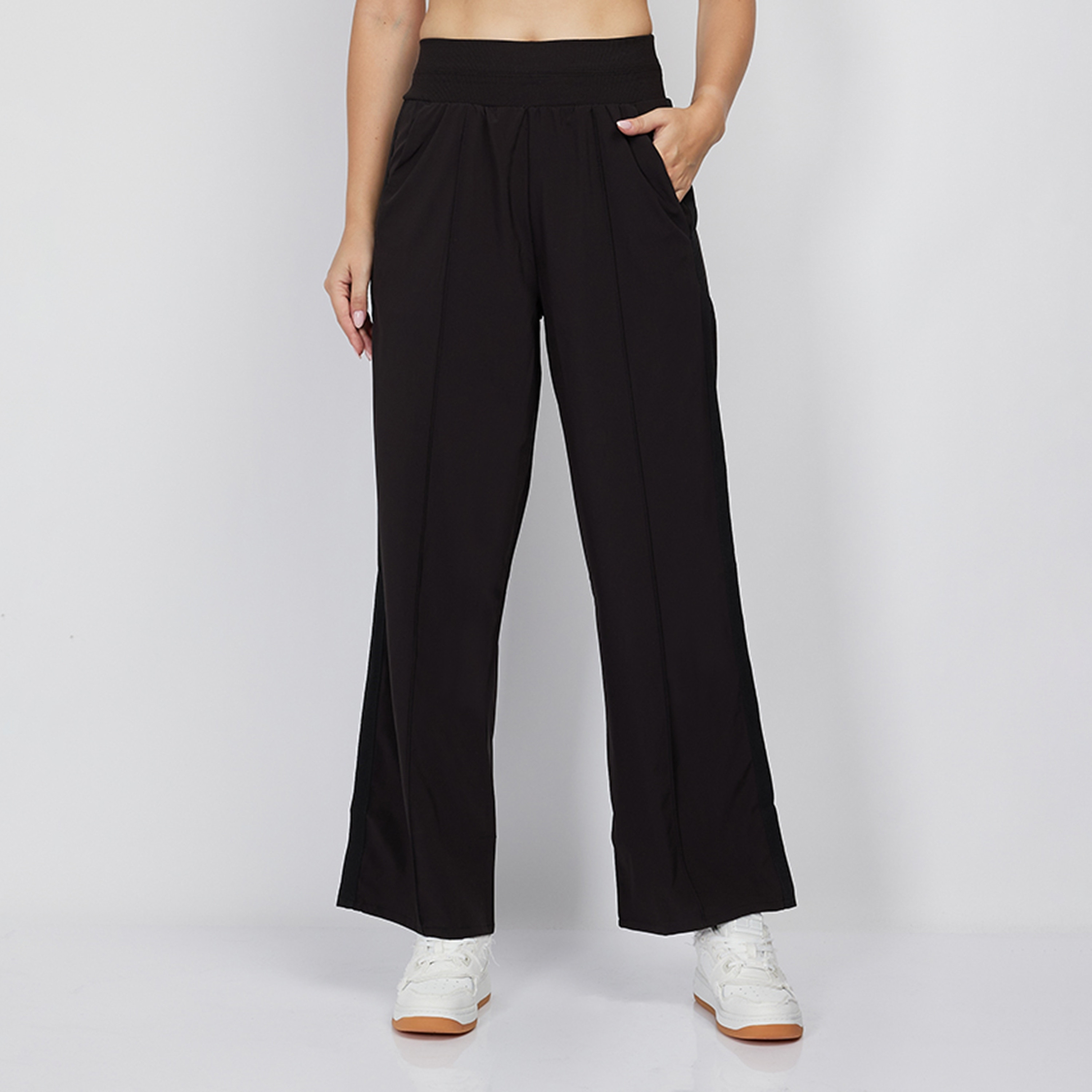 بنادي بيفرلي هيلز للبولو بنطلون نسائي مطاطي بخصر مرتفع بسيط-women-clothing-bottoms-trousers-image-1