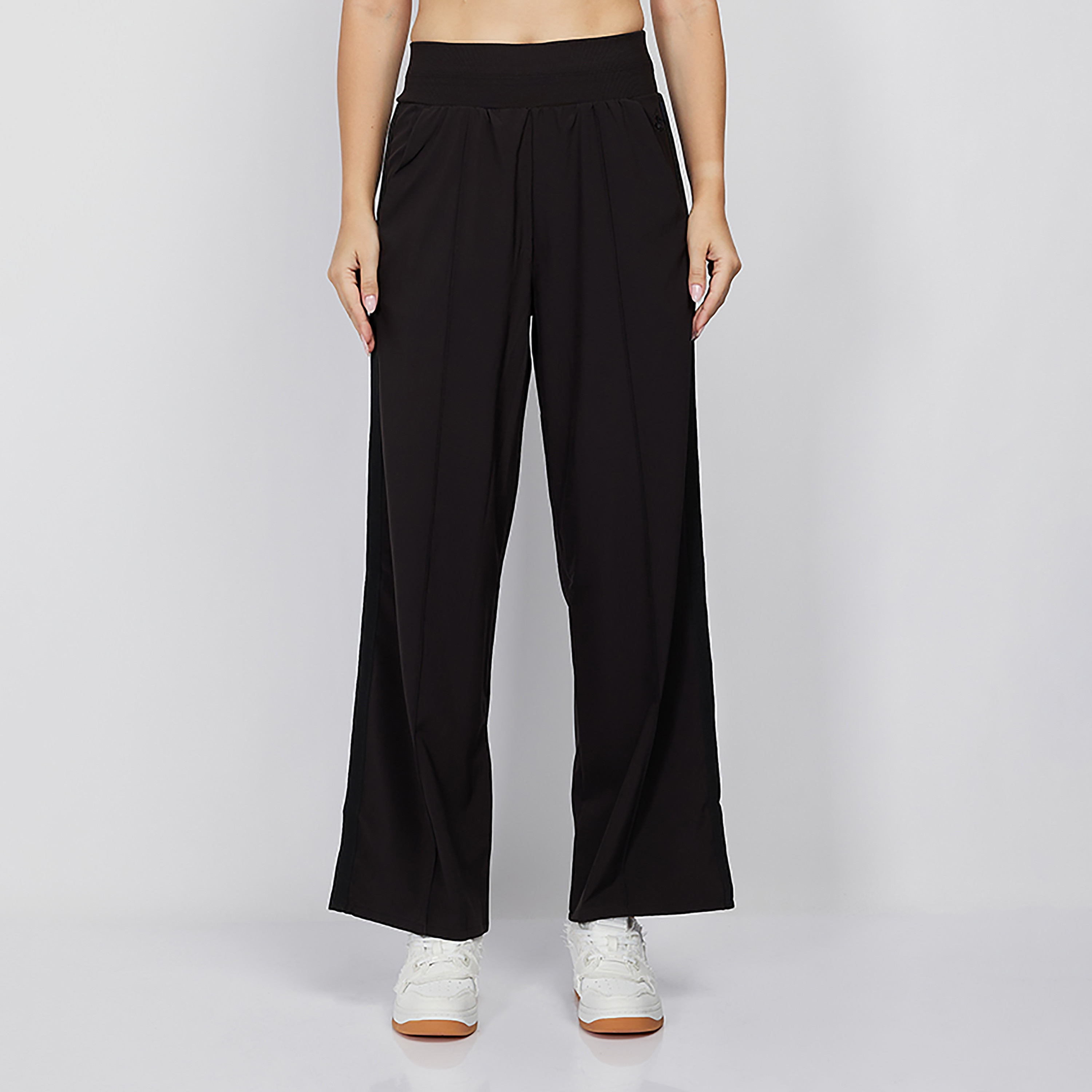 بنطلون نسائي سادة بخصر مطاطي وطول متوسط من بيفرلي هيلز بولو كلوب-women-clothing-bottoms-trousers-image-1