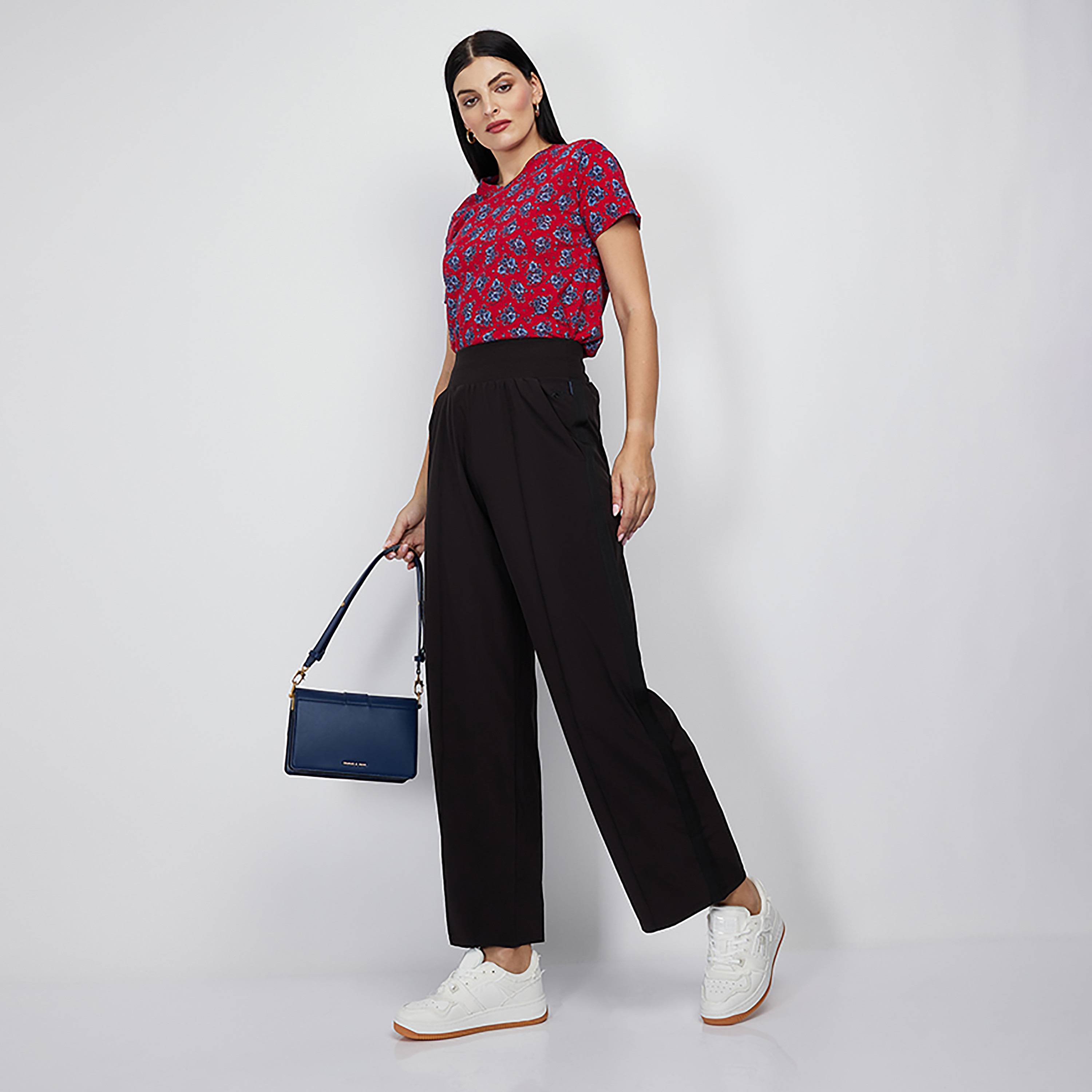 بنطلون نسائي سادة بخصر مطاطي وطول متوسط من بيفرلي هيلز بولو كلوب-women-clothing-bottoms-trousers-image-2