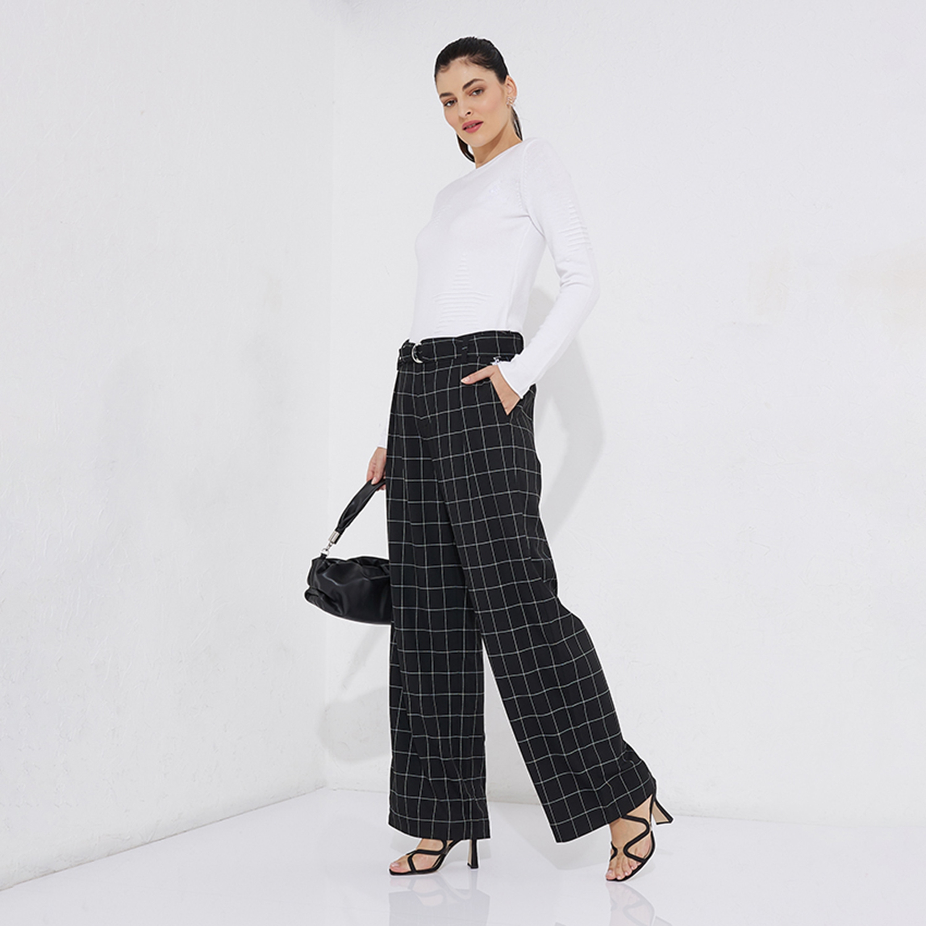 بنطلون نسائي عالي النقشة بنقشة مربعة من نادي بيفرلي هيلز للبولو-women-clothing-bottoms-trousers-image-2