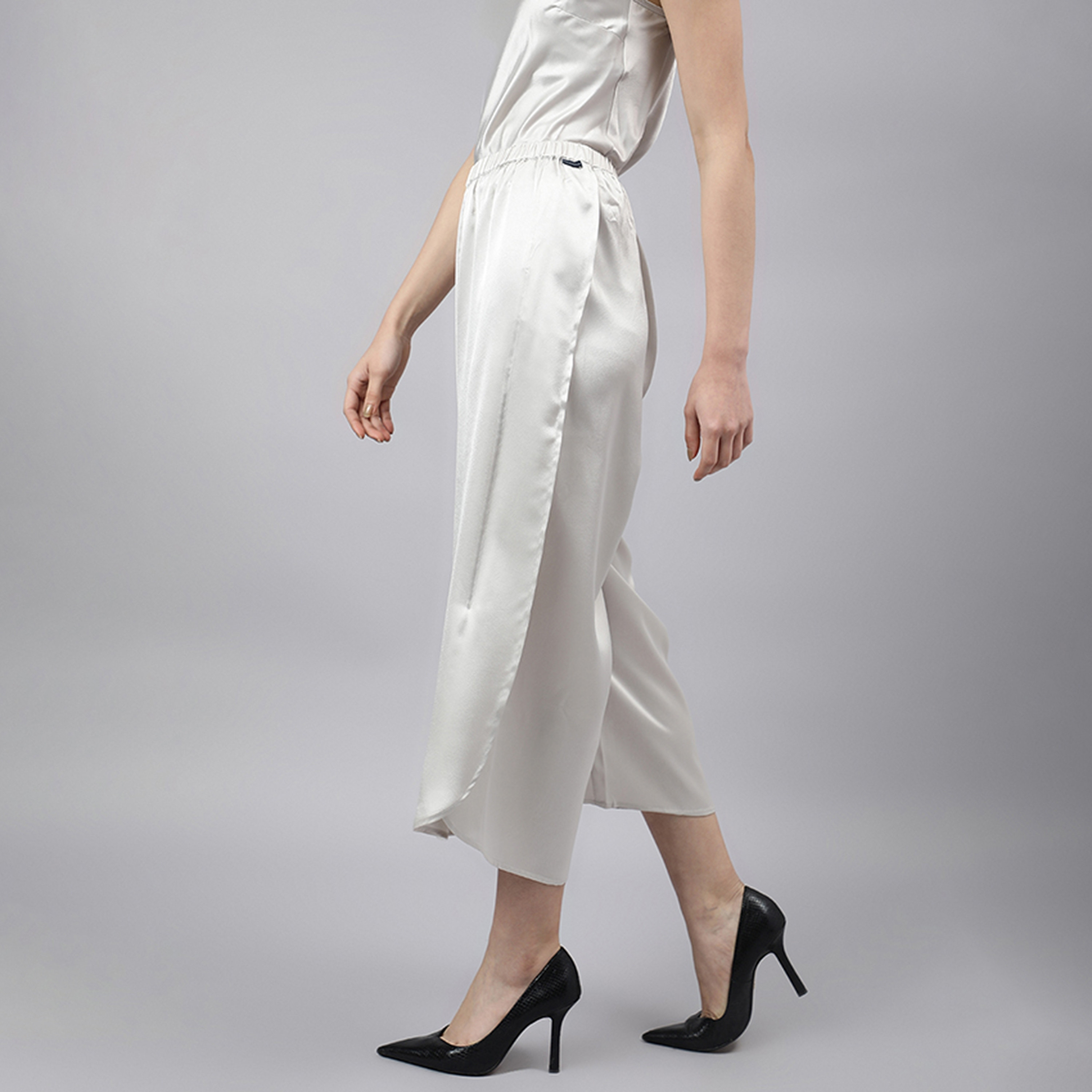 كلوتس نسائية مطاطية على شكل خصر مرن مرتفع في نادي بيفرلي هيلز للبولو-women-clothing-bottoms-trousers-image-2