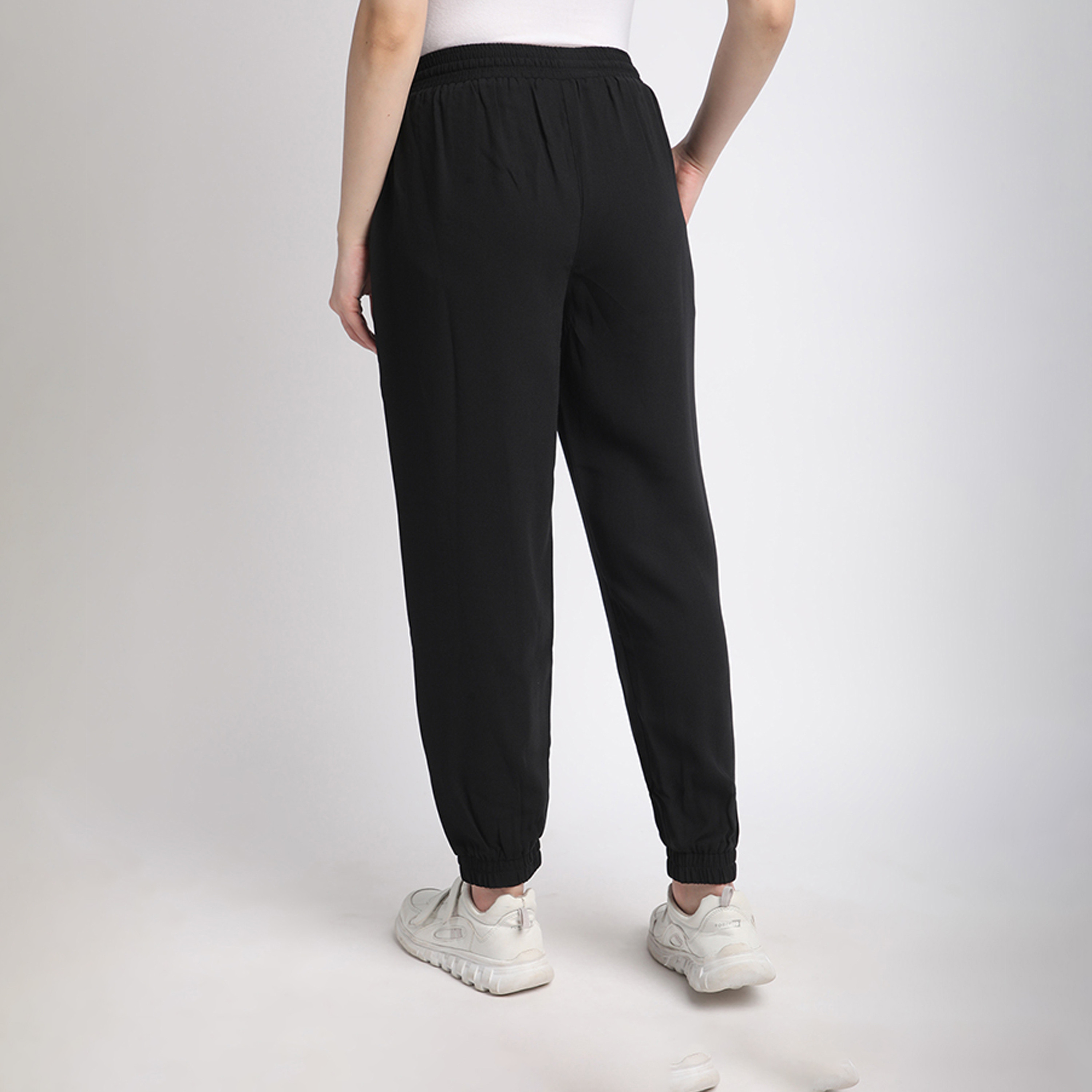 بيفرلي هيلز كلوب-  بنطال رياضي سادة بخصر مرن-women-clothing-bottoms-joggers-image-4