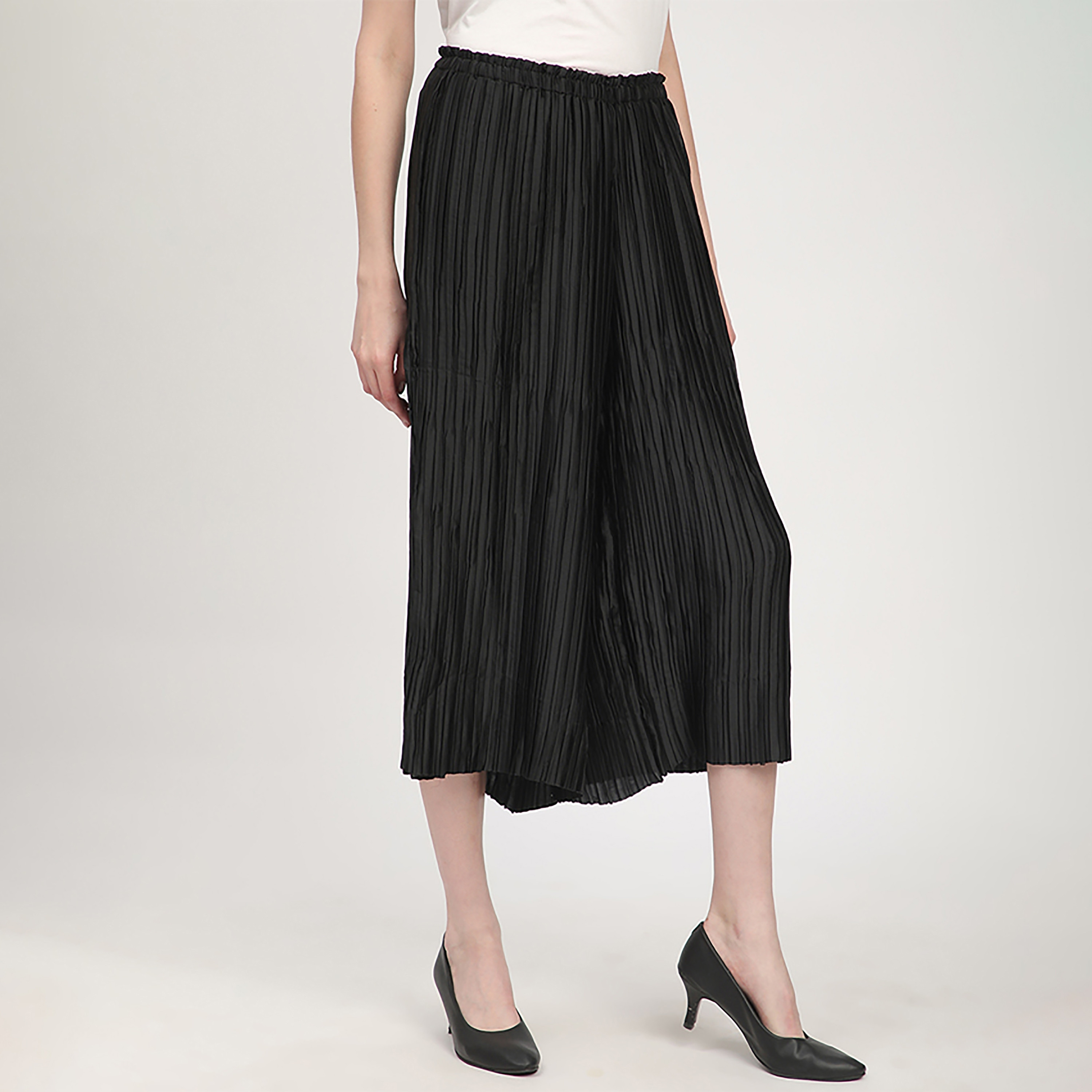 بنطلون نسائي قصير بخصر مطاطي عالي الخصر من بيفرلي هيلز بولو كلوب-women-clothing-bottoms-trousers-image-3