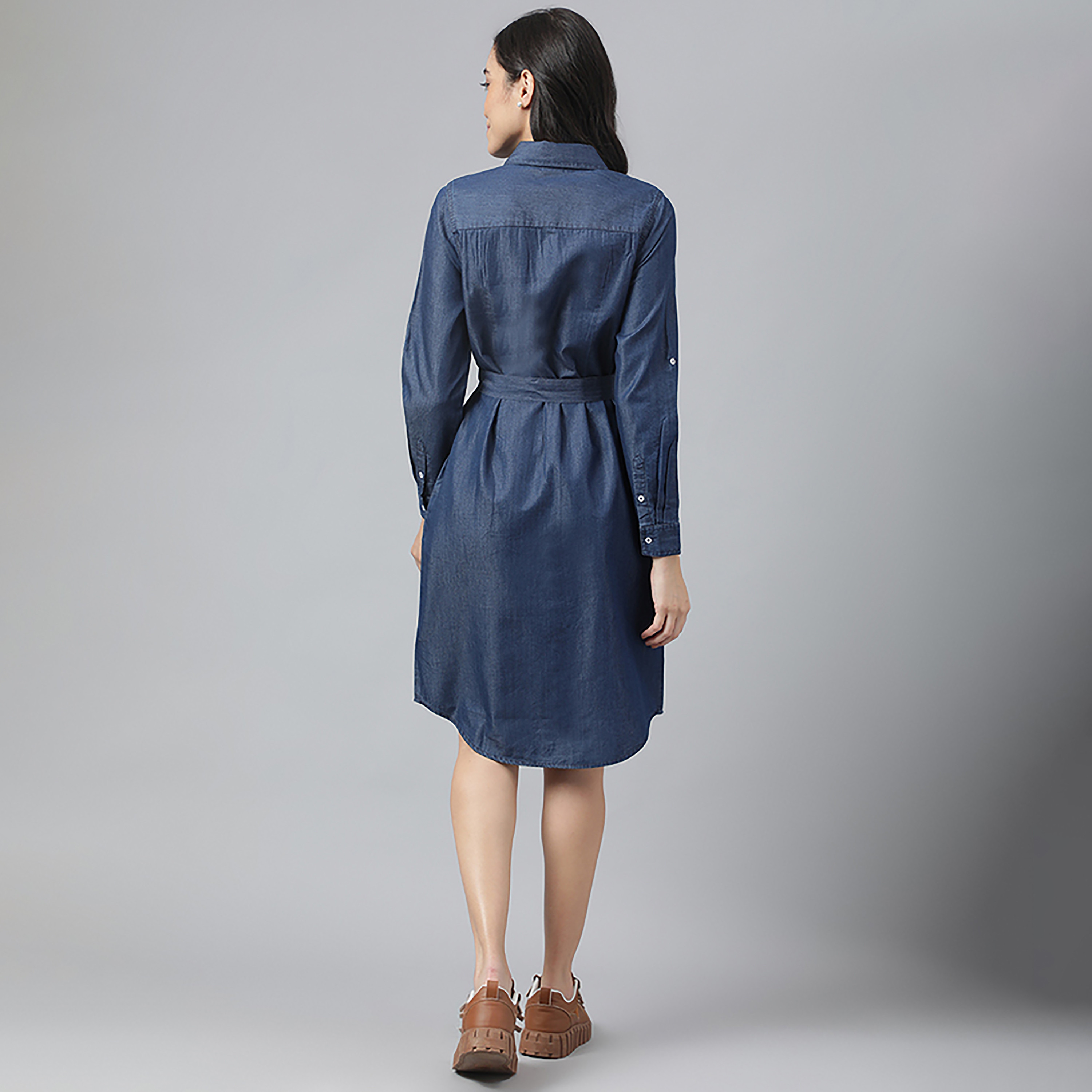 فستان قميص بطول الركبة بياقة قميص سادة من بيفرلي هيلز بولو كلوب-women-clothing-dresses-image-4