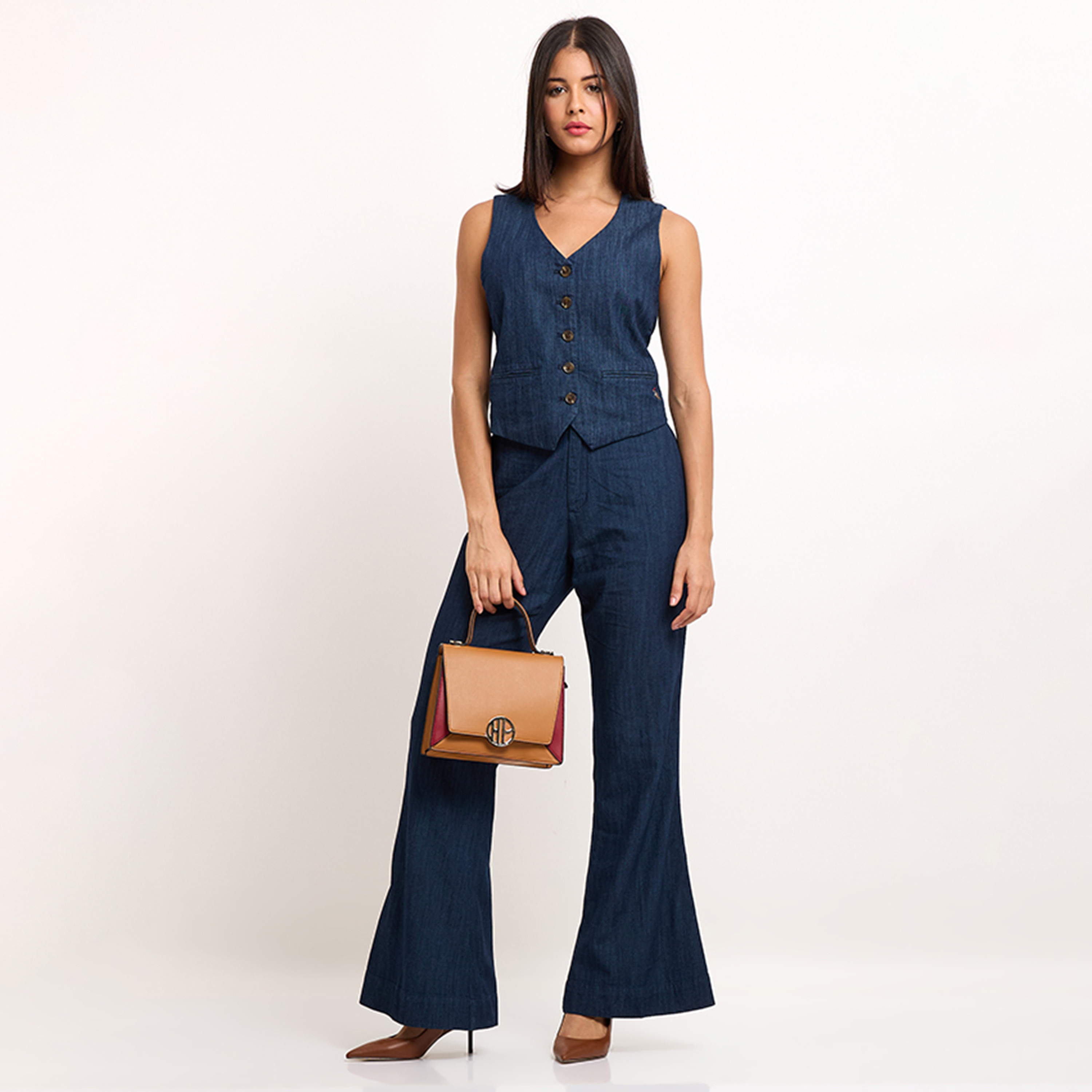 بنطلون جينز نسائي سادة بقصة "بووت كات" وخصر عالٍ من بيفرلي هيلز بولو كلوب-women-clothing-bottoms-jeans-image-3