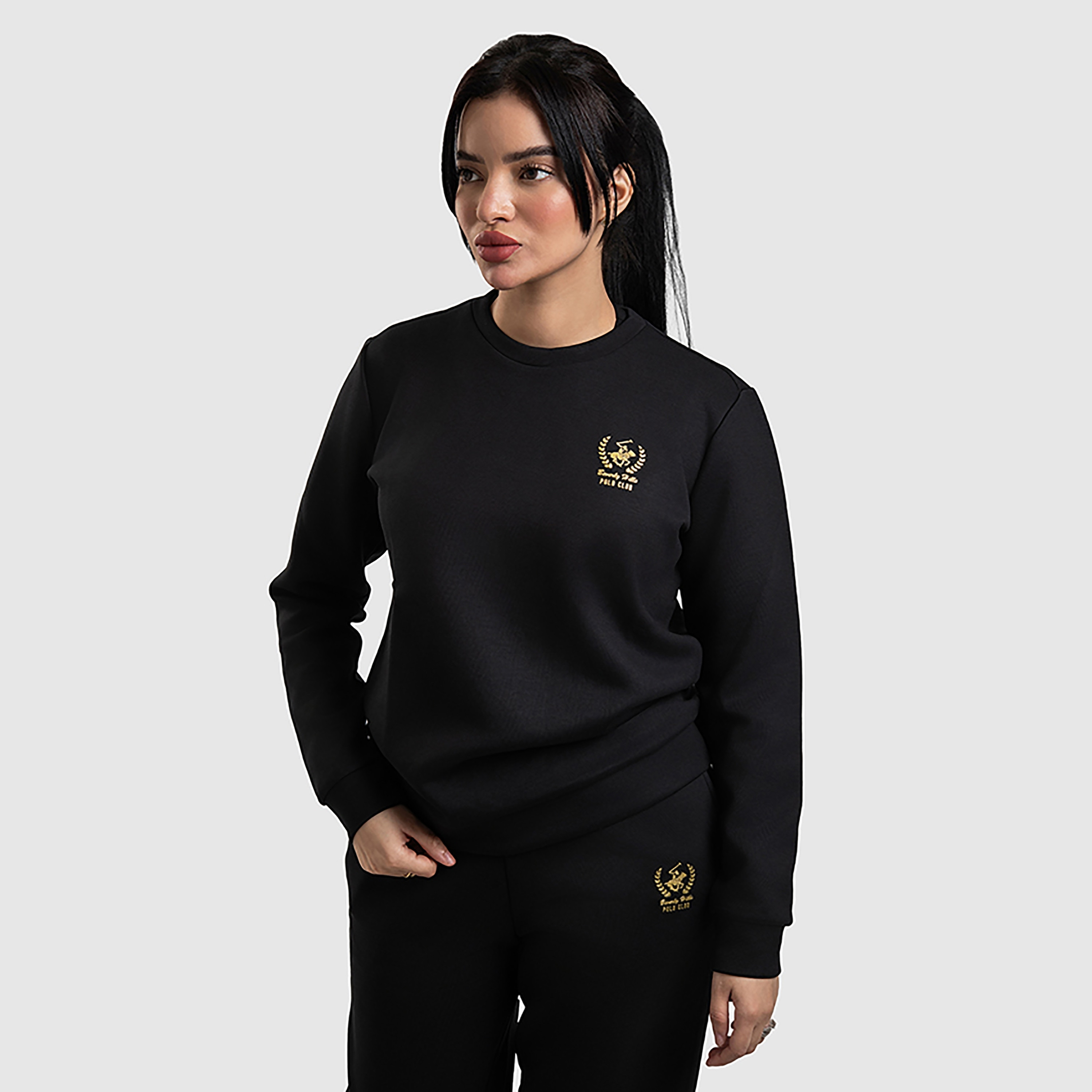 سويت شيرت نسائي بأكمام طويلة وياقة مستديرة وشعار من بيفرلي هيلز بولو كلوب-women-clothing-hoodiesandsweatshirts-sweatshirts-image-3