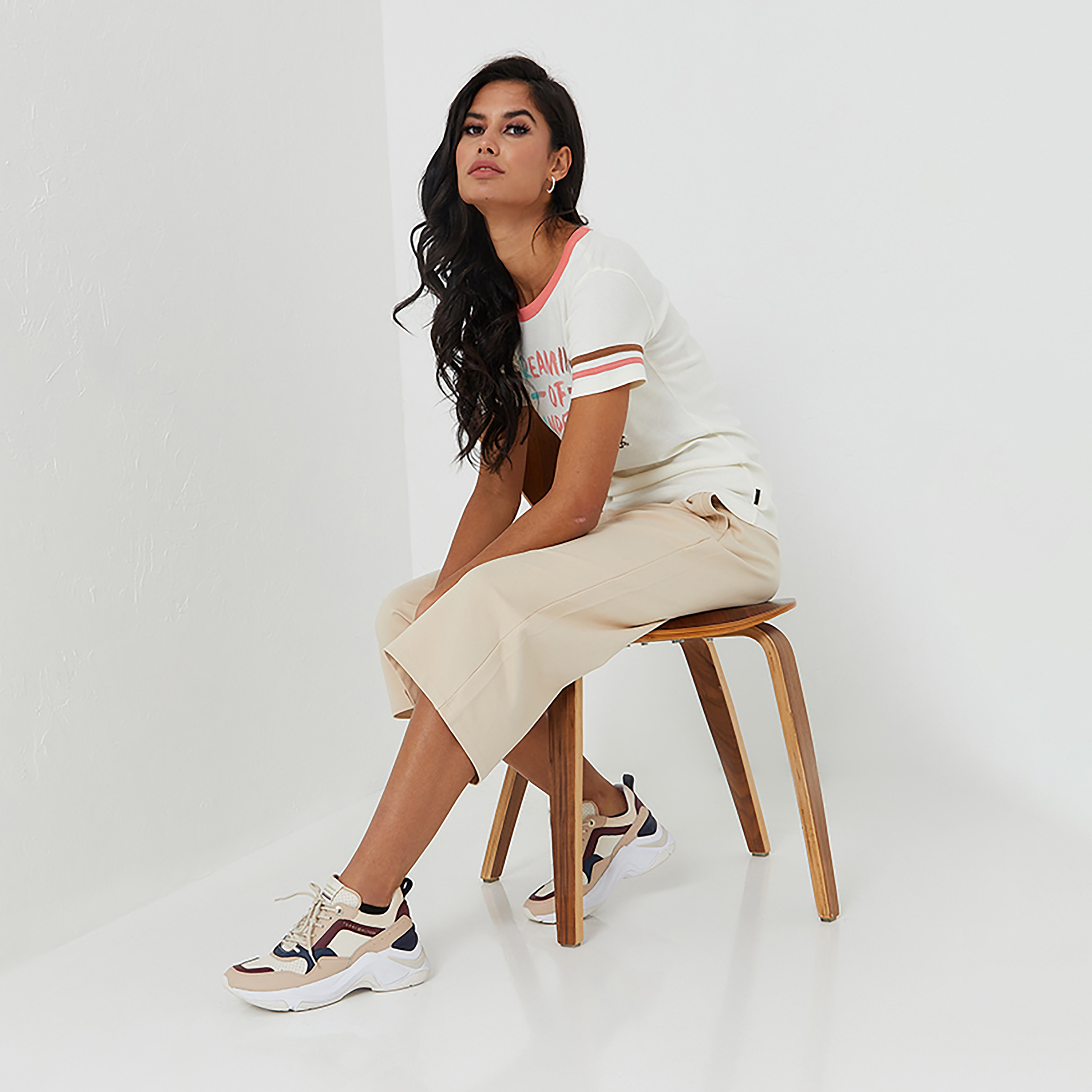 بنطلون قصير نسائي بخصر مطاطي وخصر مرتفع من بيفرلي هيلز بولو كلوب-women-clothing-bottoms-trousers-image-2