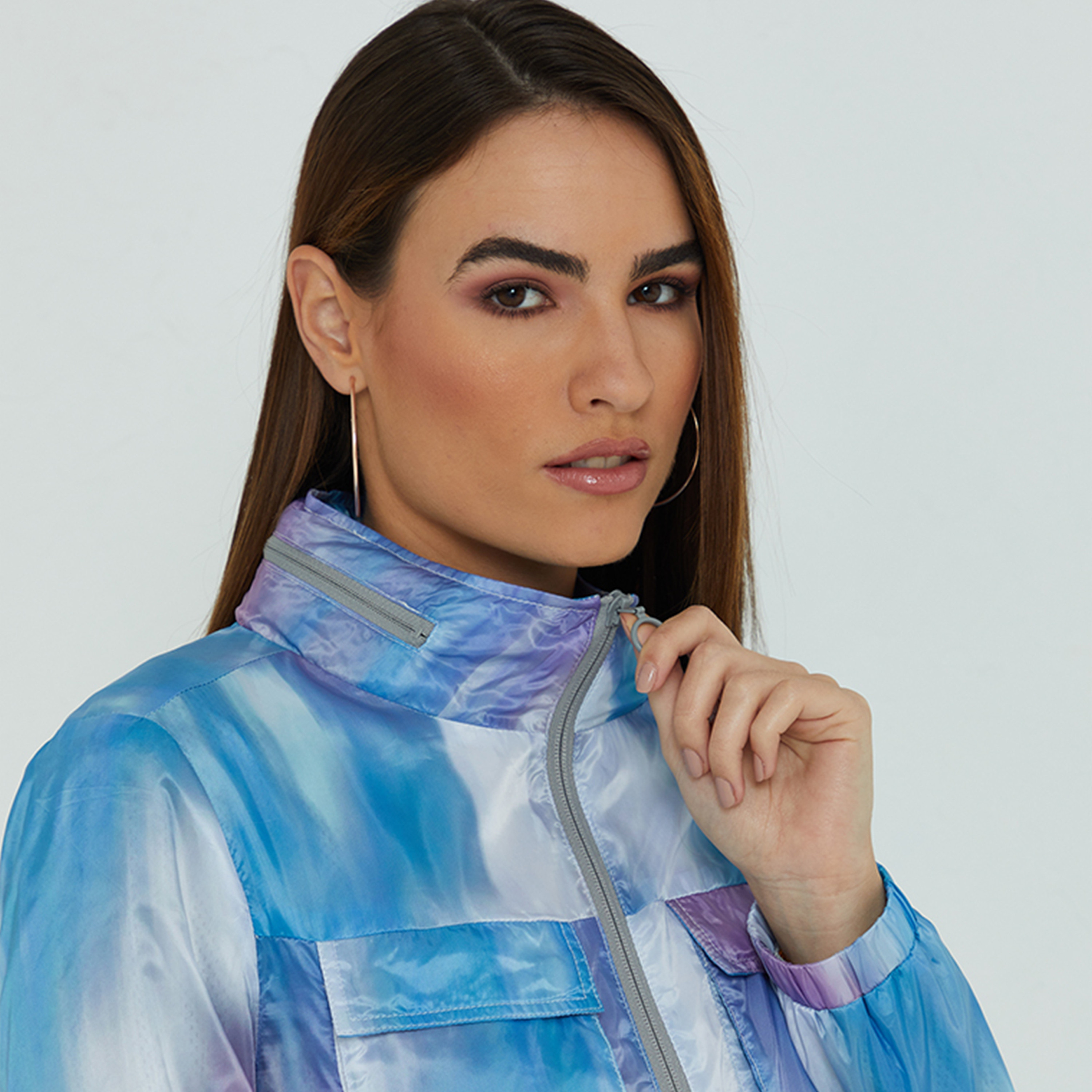 بيفرلي هيلز بولو كلوب-  جاكيت نسائي برقبة عالية بلمسة نهائية معدنية-PROMO_CP_BHPC_101125-image-3