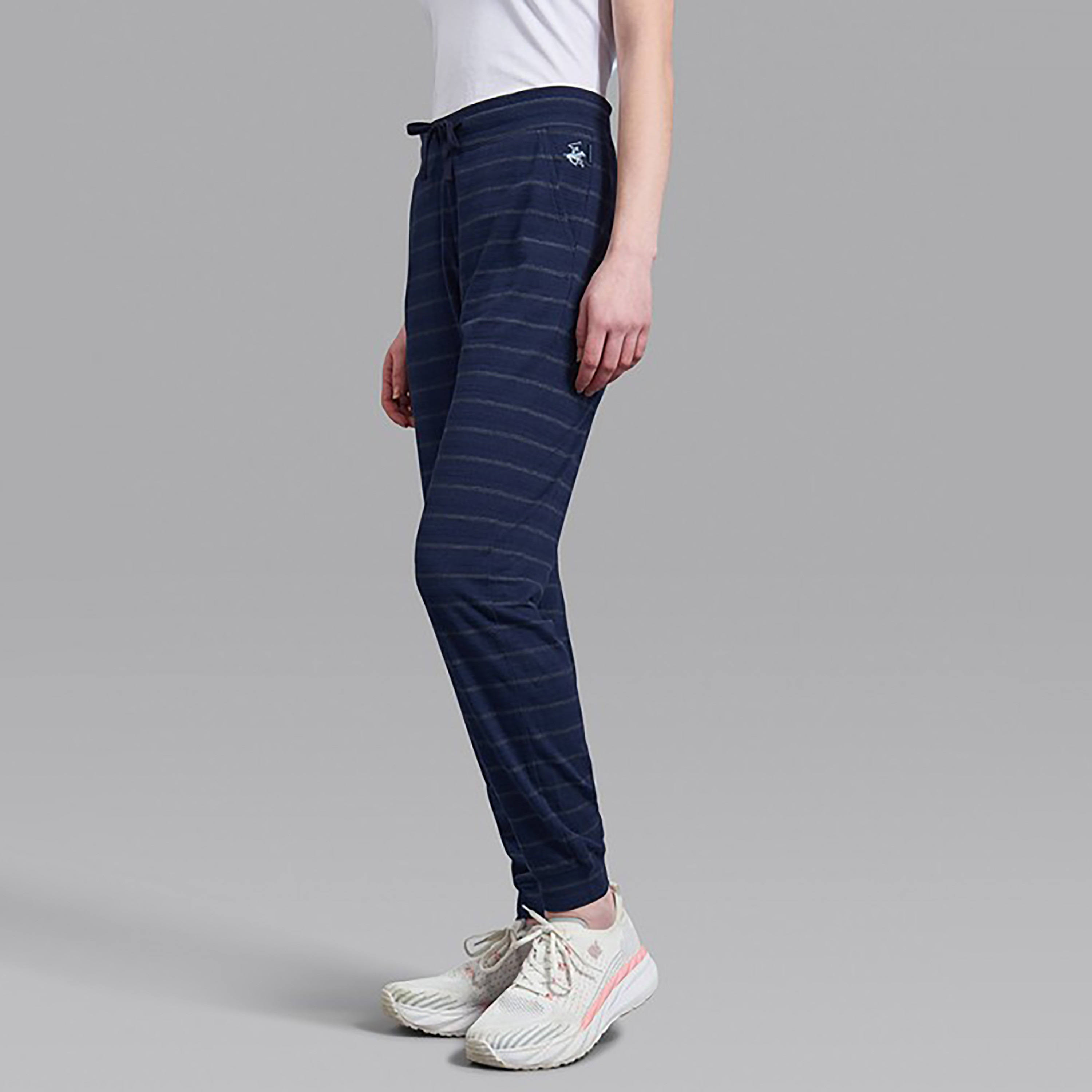 بنطلون رياضي أزرق كحلي نسائي منسوج برباط من بيفرلي هيلز بولو كلوب مع جيوب مائلة-women-clothing-bottoms-joggers-image-3