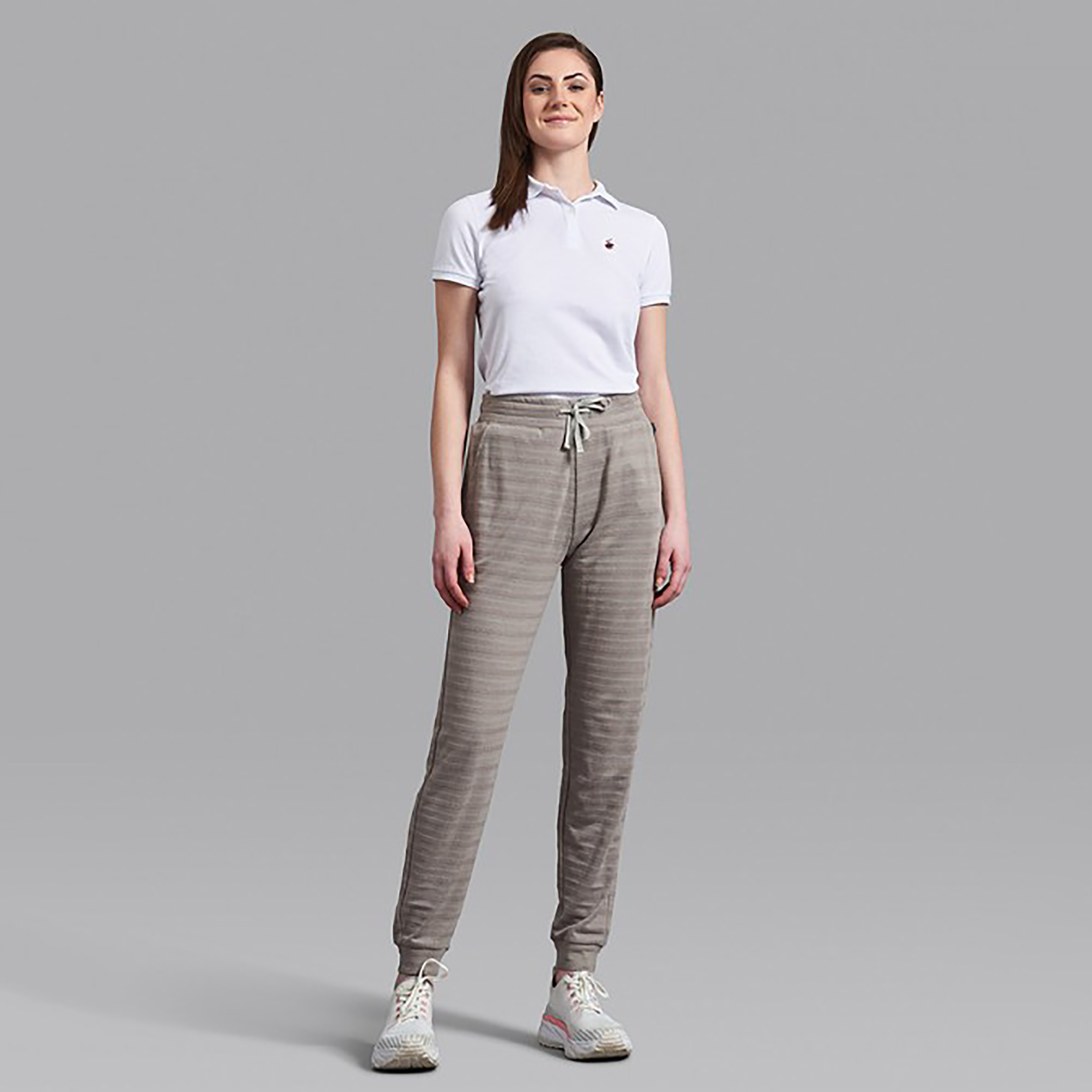 بنطلون رياضي أزرق كحلي نسائي منسوج برباط من بيفرلي هيلز بولو كلوب مع جيوب مائلة-women-clothing-bottoms-joggers-image-7