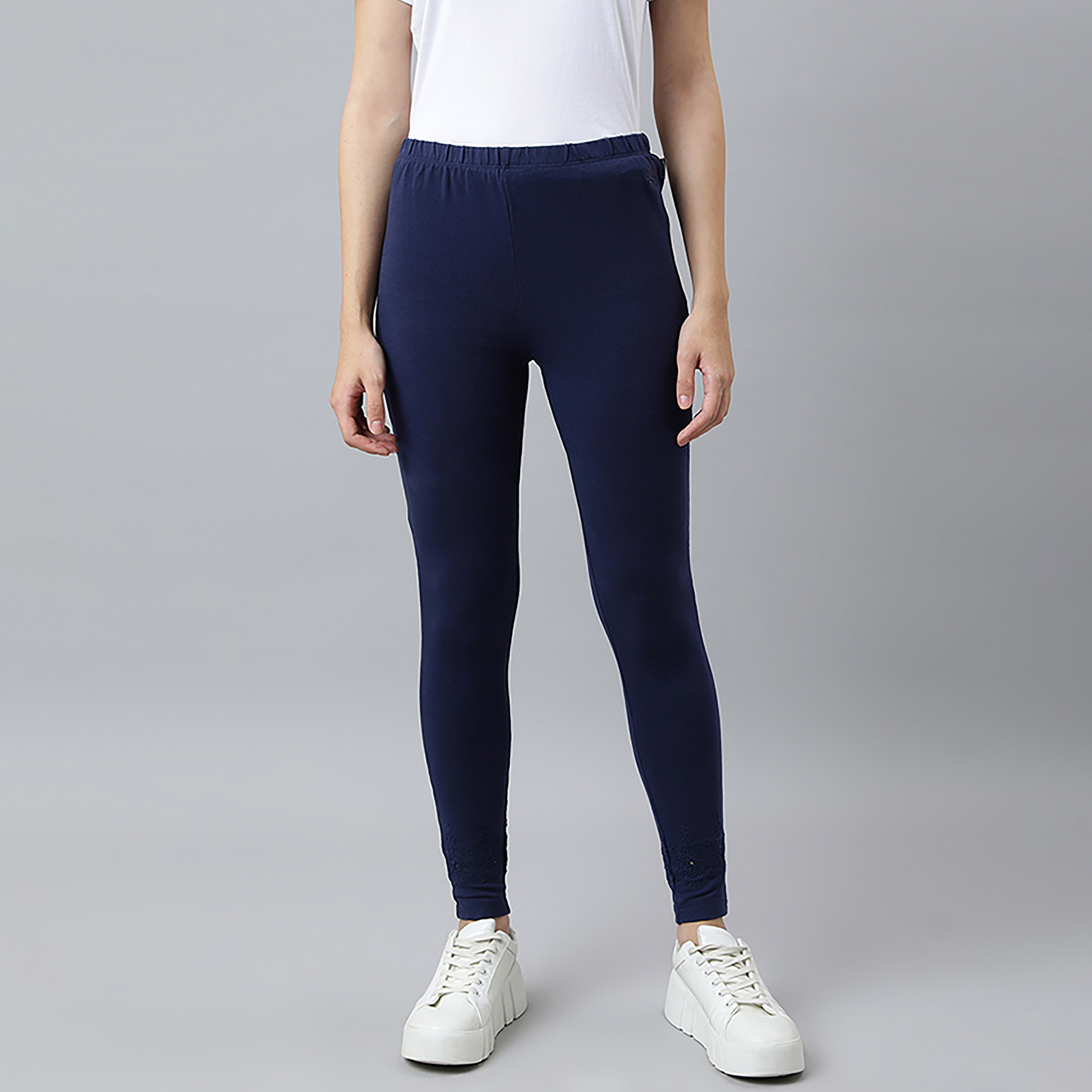 بنطال ضيق منسوج سادة بخصر متوسط الارتفاع من بيفرلي هيلز بولو كلوب -women-clothing-bottoms-leggings-image-1