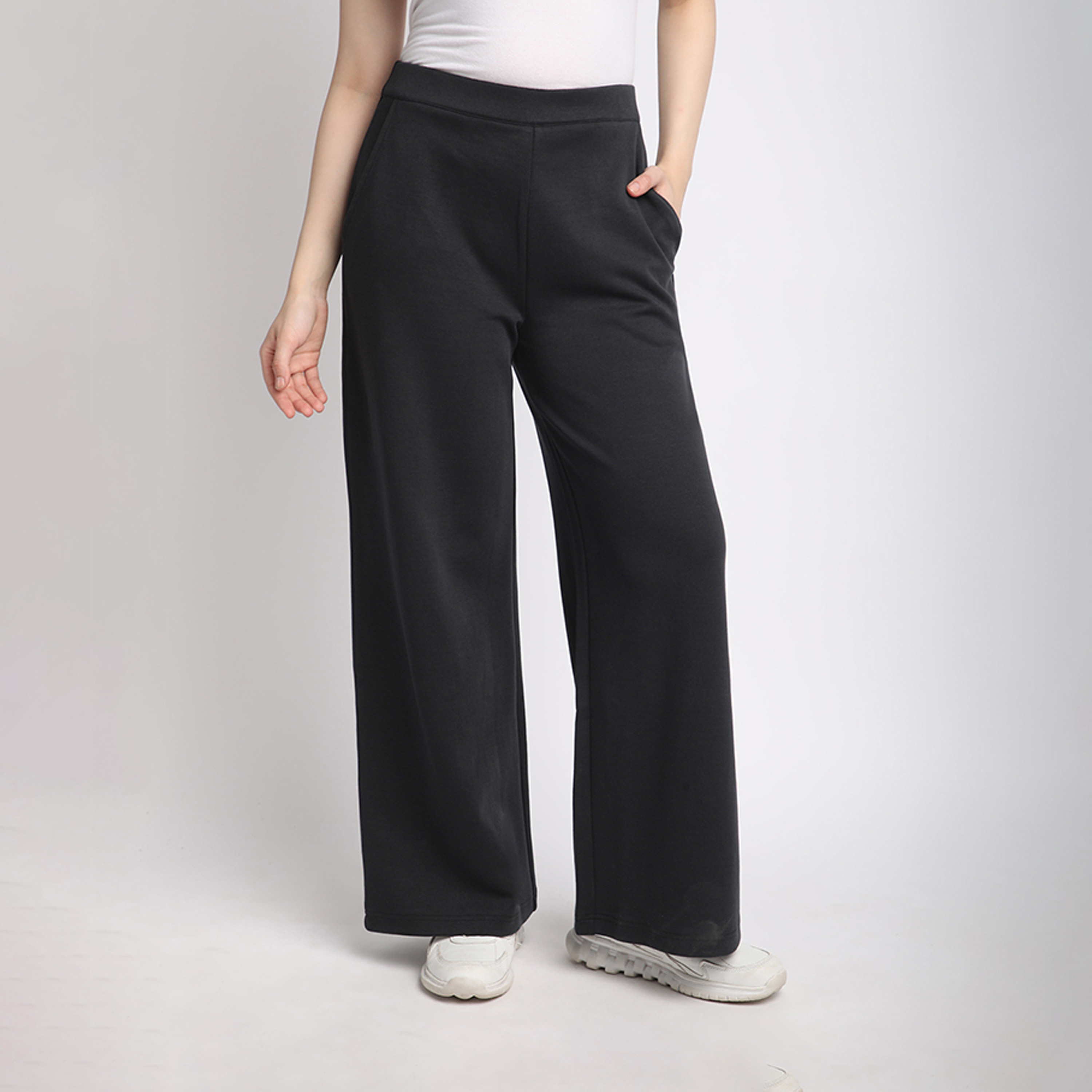 بيفرلي هيلز كلوب-  بنطال بخصر مرن وواسع الساق-women-clothing-bottoms-trousers-image-1