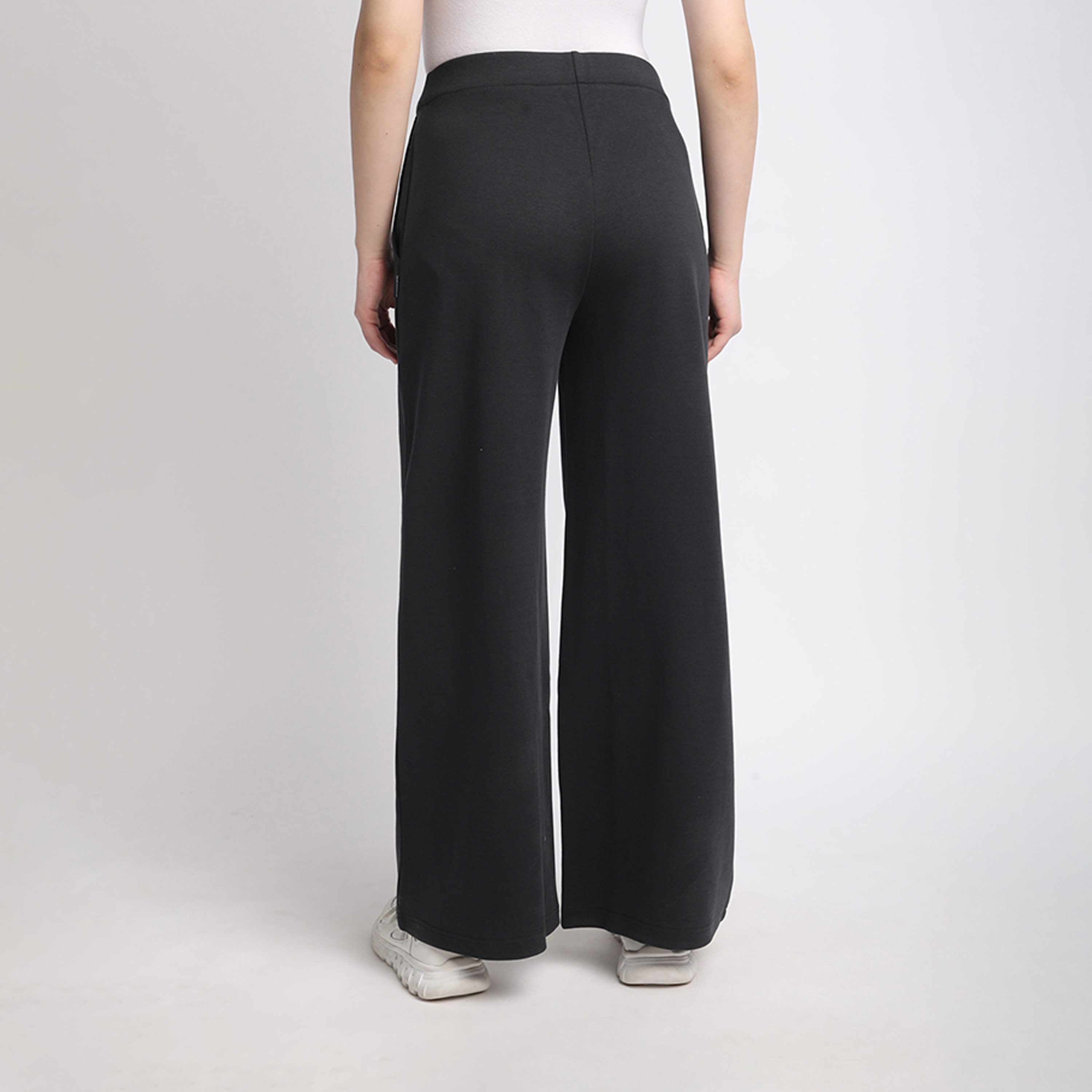 بيفرلي هيلز كلوب-  بنطال بخصر مرن وواسع الساق-women-clothing-bottoms-trousers-image-4