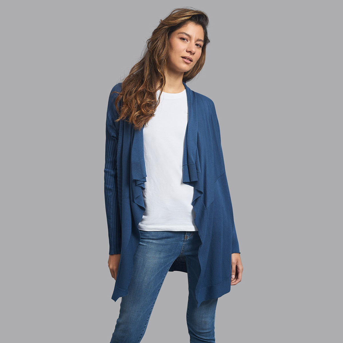 شرجز سادة من بيفرلي هيلز بولو كلوب بأكمام طويلة بفتحة أمامية-women-winterwear-cardigansandjumpers-cardigans-image-1