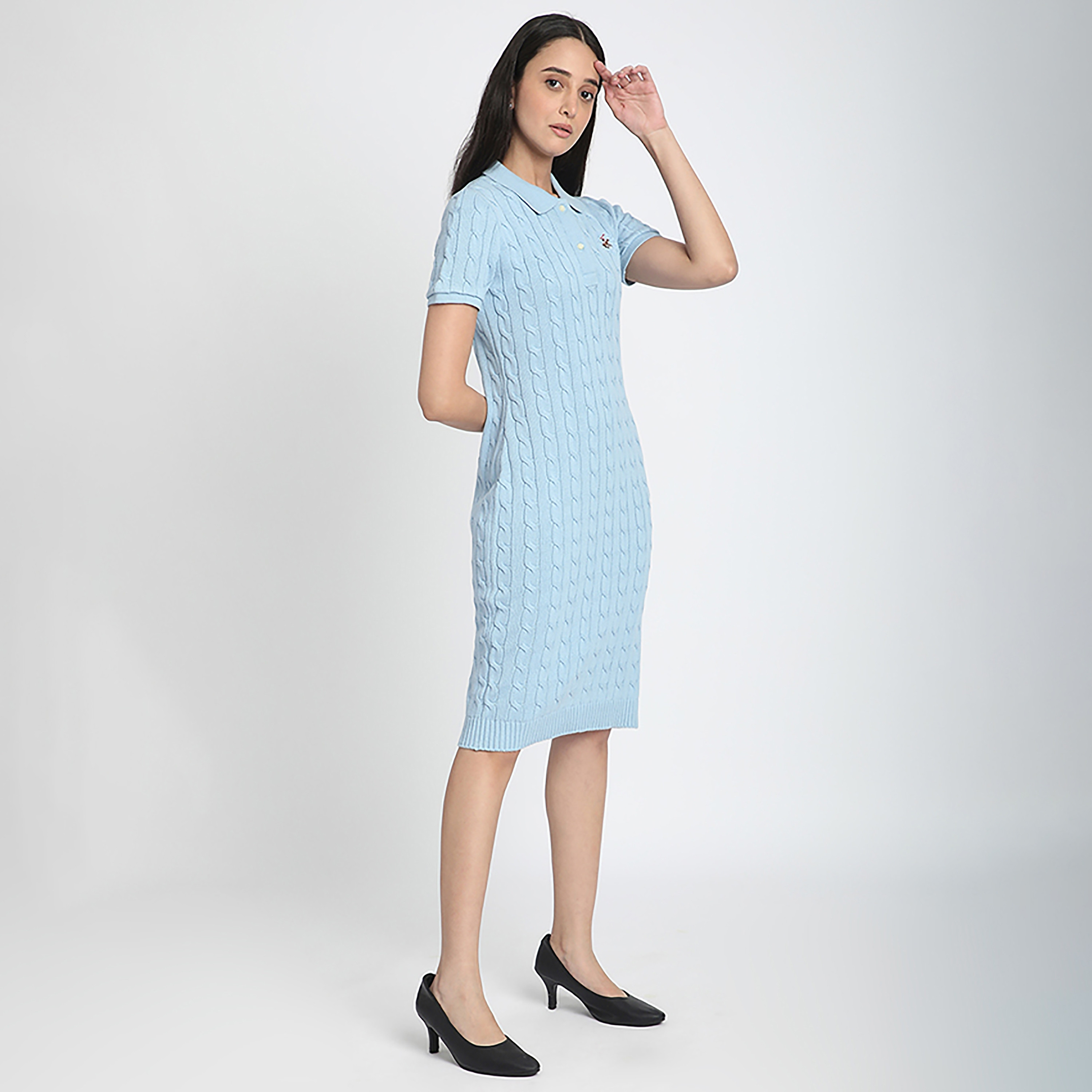 فستان بيفرلي هيلز بولو كلوب أزرق محبوك من القطن بياقة بولو للنساء بطول الركبة-women-clothing-dresses-image-3