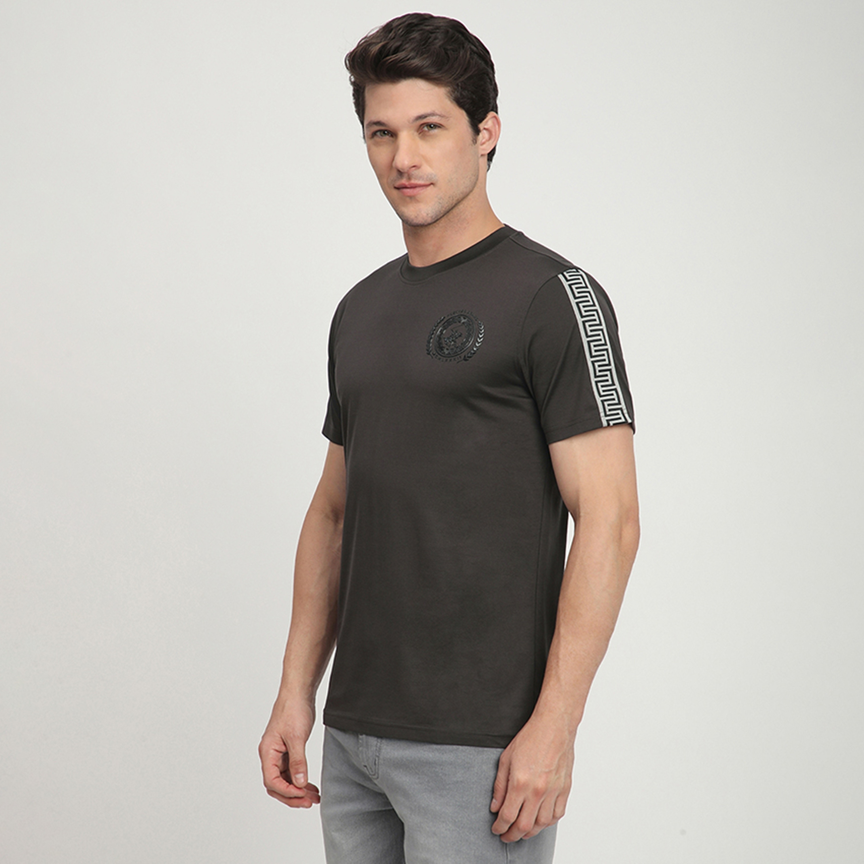 تي شيرت بيفرلي هيلز بولو كلوب سادة بياقة دائرية وأكمام قصيرة للرجال-men-clothing-tshirtsandpolos-tshirts-image-6