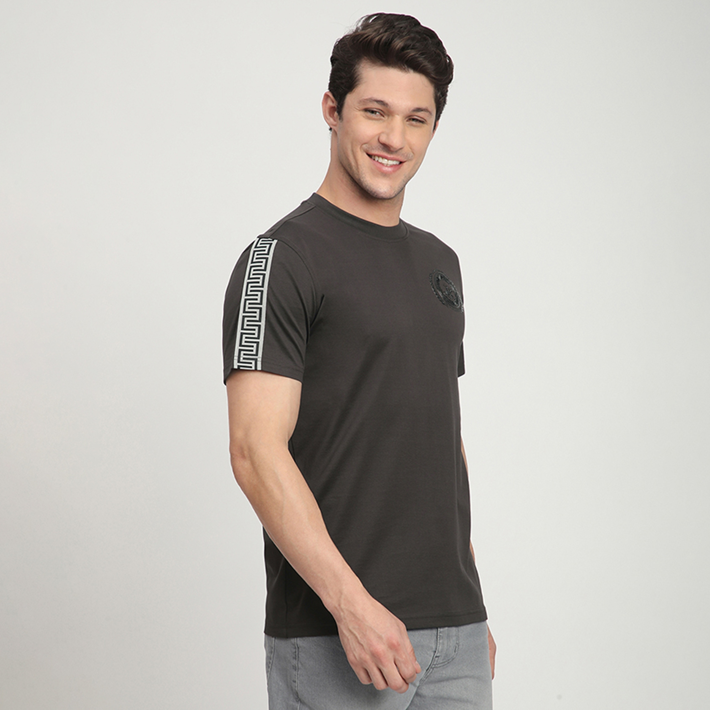 تي شيرت بيفرلي هيلز بولو كلوب سادة بياقة دائرية وأكمام قصيرة للرجال-men-clothing-tshirtsandpolos-tshirts-image-7