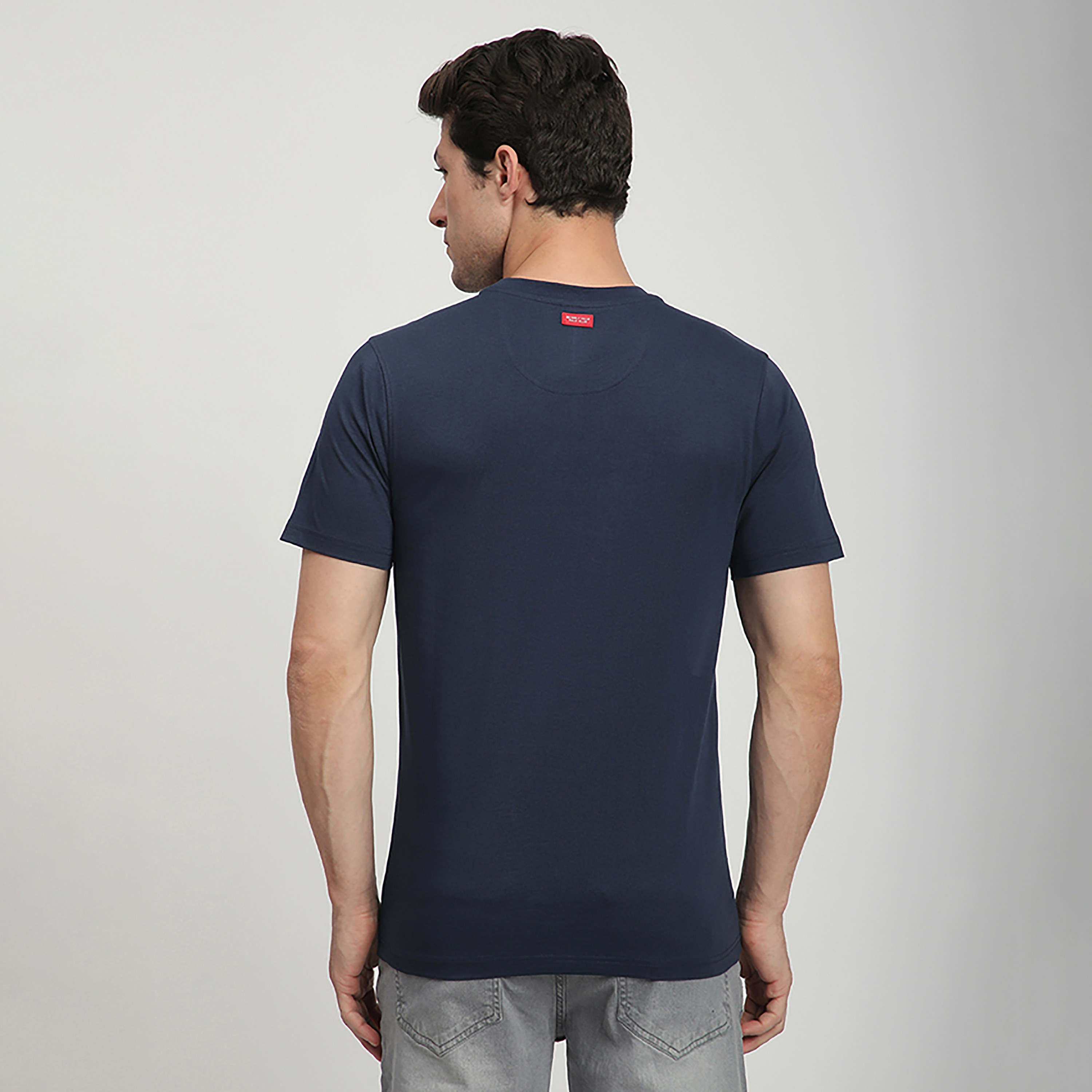 تي شيرت رجالي بياقة دائرية وأكمام قصيرة وشعار مطرز من بيفرلي هيلز بولو كلوب-men-clothing-tshirtsandpolos-tshirts-image-8