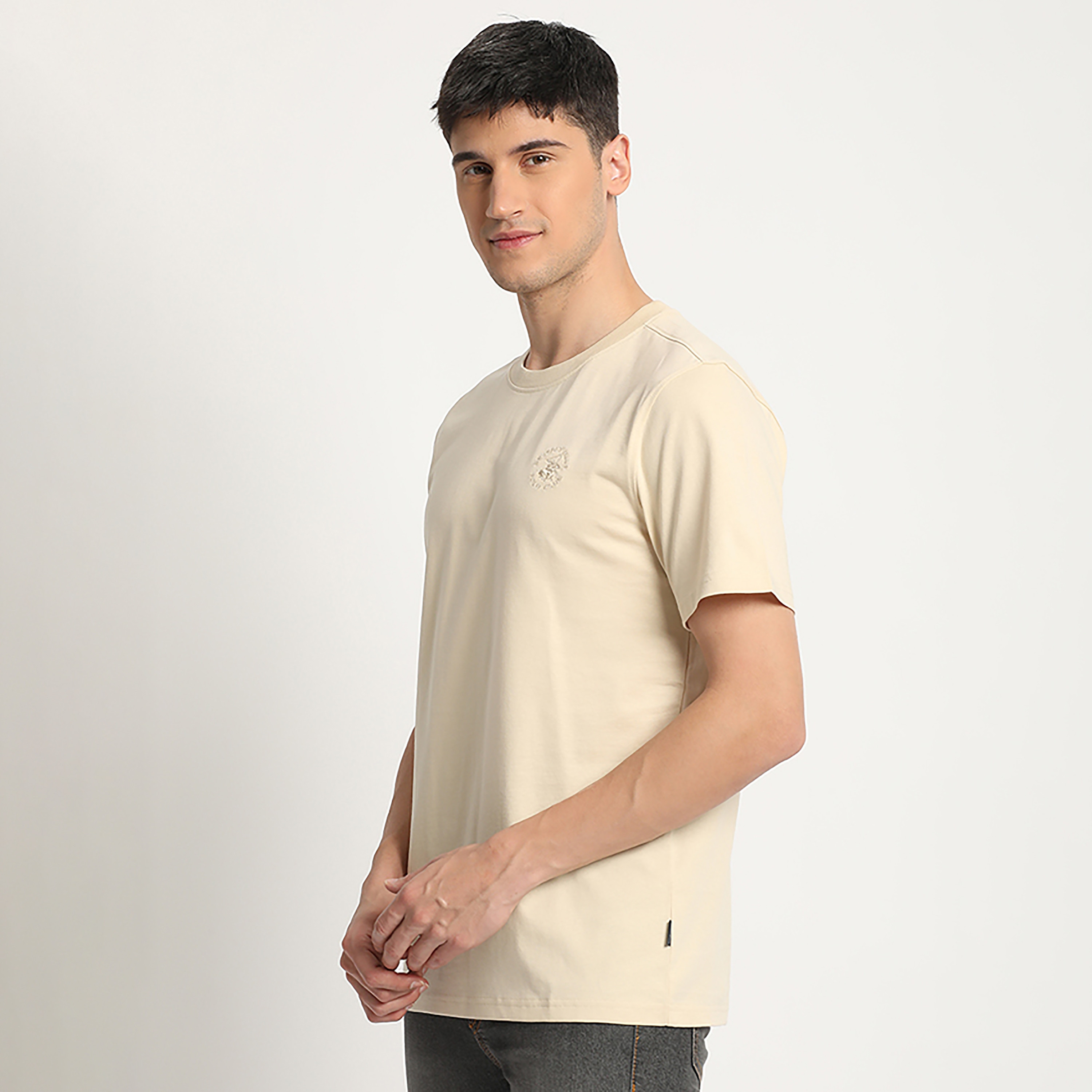 Beverly Hills Polo Club Logo Detailed Crew Neck Short Sleeves T-Shirt-men-clothing-tshirtsandpolos-tshirts-image-2