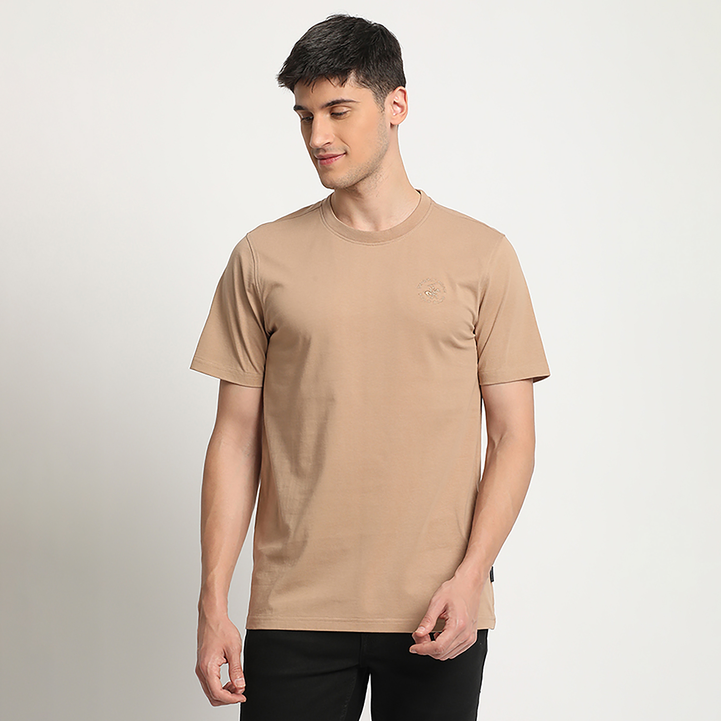 تي شيرت بيفرلي هيلز بولو كلوب بياقة مستديرة وأكمام قصيرة مع شعار مع ديتيليد-men-clothing-tshirtsandpolos-tshirts-image-5