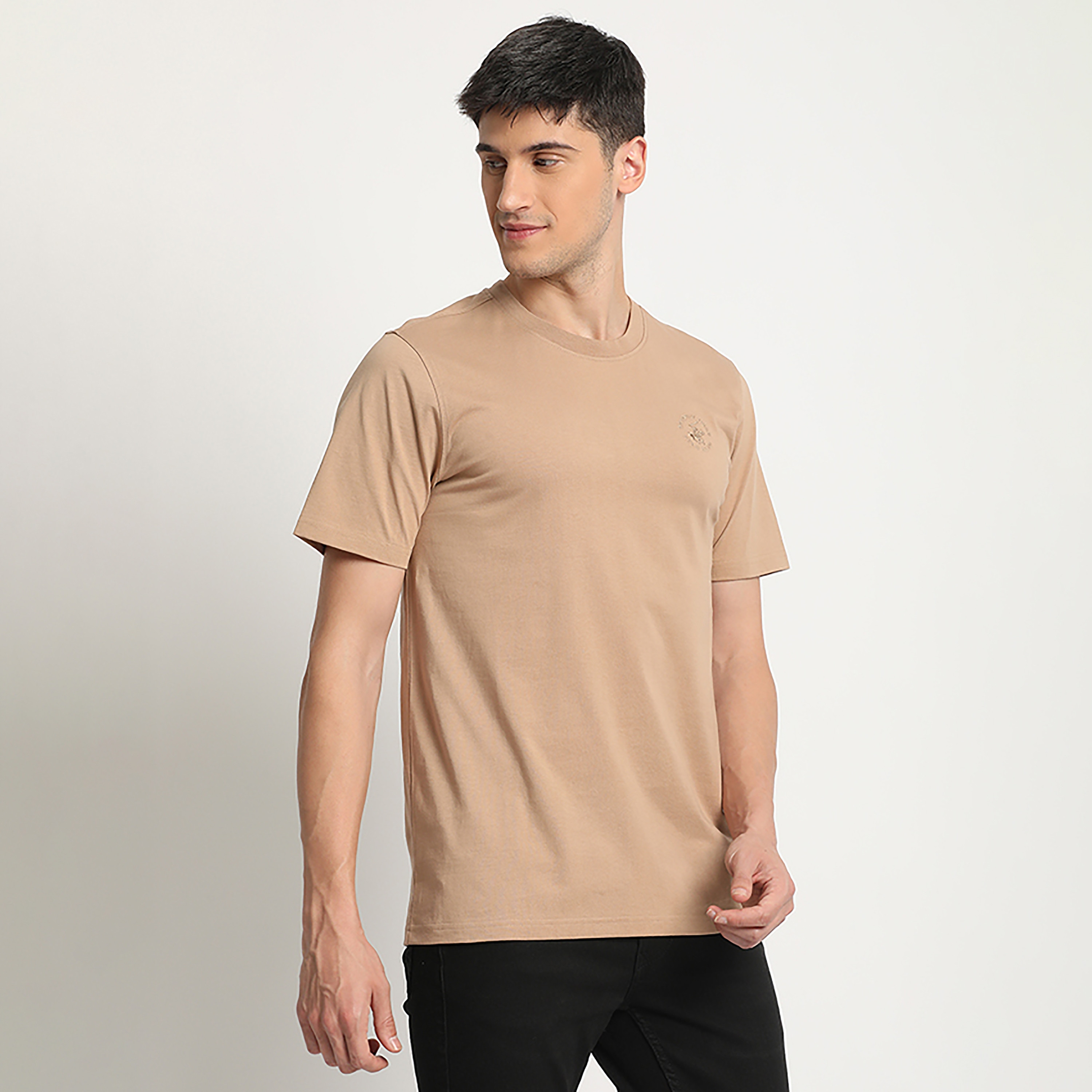 تي شيرت بيفرلي هيلز بولو كلوب بياقة مستديرة وأكمام قصيرة مع شعار مع ديتيليد-men-clothing-tshirtsandpolos-tshirts-image-7