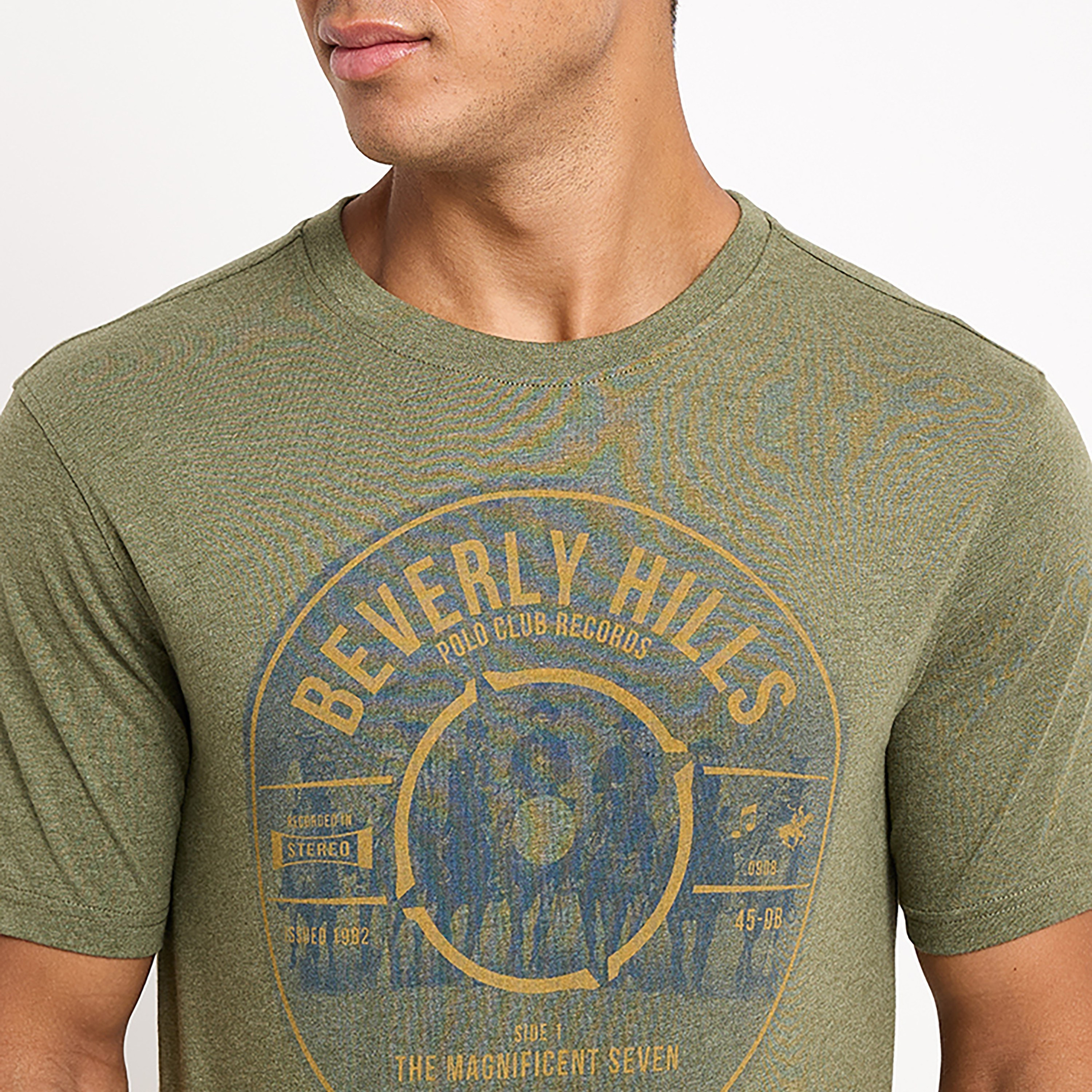 قميص رجالي بطبعة جرافيك بياقة دائرية بأكمام قصيرة-men-clothing-tshirtsandpolos-tshirts-image-3