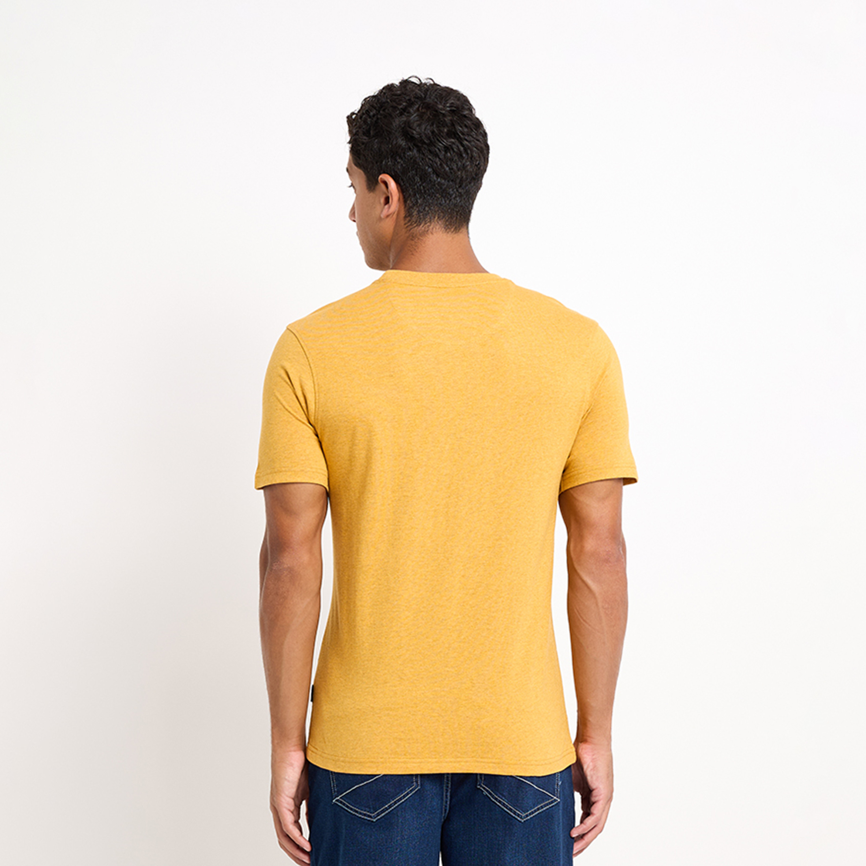 بيفرلي هيلز كلوب-  تي شيرت رجالي بطبعة جرافيكية ورقبة دائرية وأكمام قصيرة-men-clothing-tshirtsandpolos-tshirts-image-2