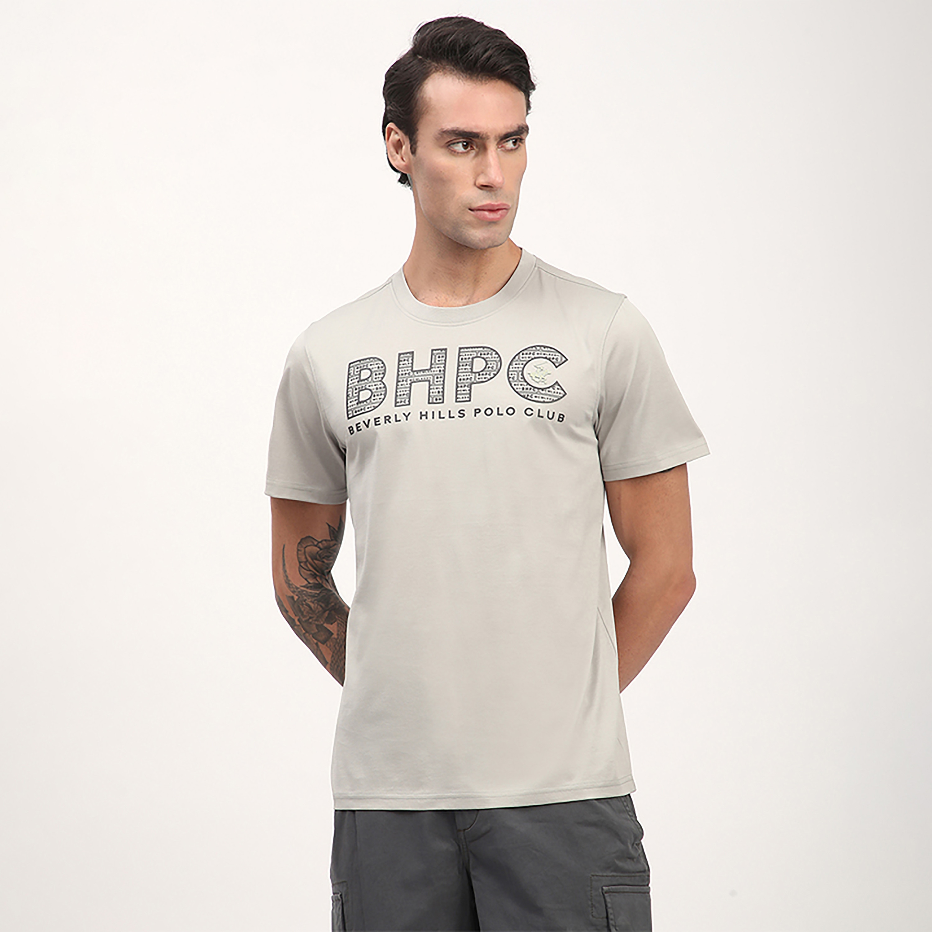 تي شيرت بأكمام قصيرة وياقة دائرية وشعار من بيفرلي هيلز بولو كلوب-men-clothing-tshirtsandpolos-tshirts-image-5