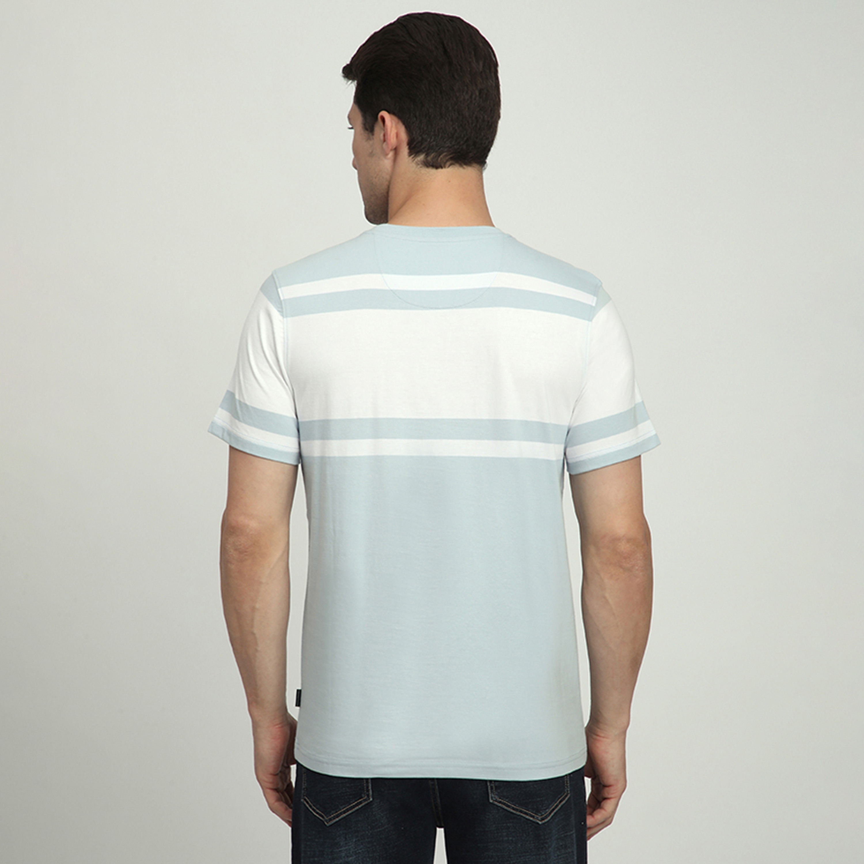 تي شيرت بأكمام قصيرة ورقبة دائرية بتصميم كتل الألوان للرجال من بيفرلي هيلز بولو كلوب-men-clothing-tshirtsandpolos-tshirts-image-5
