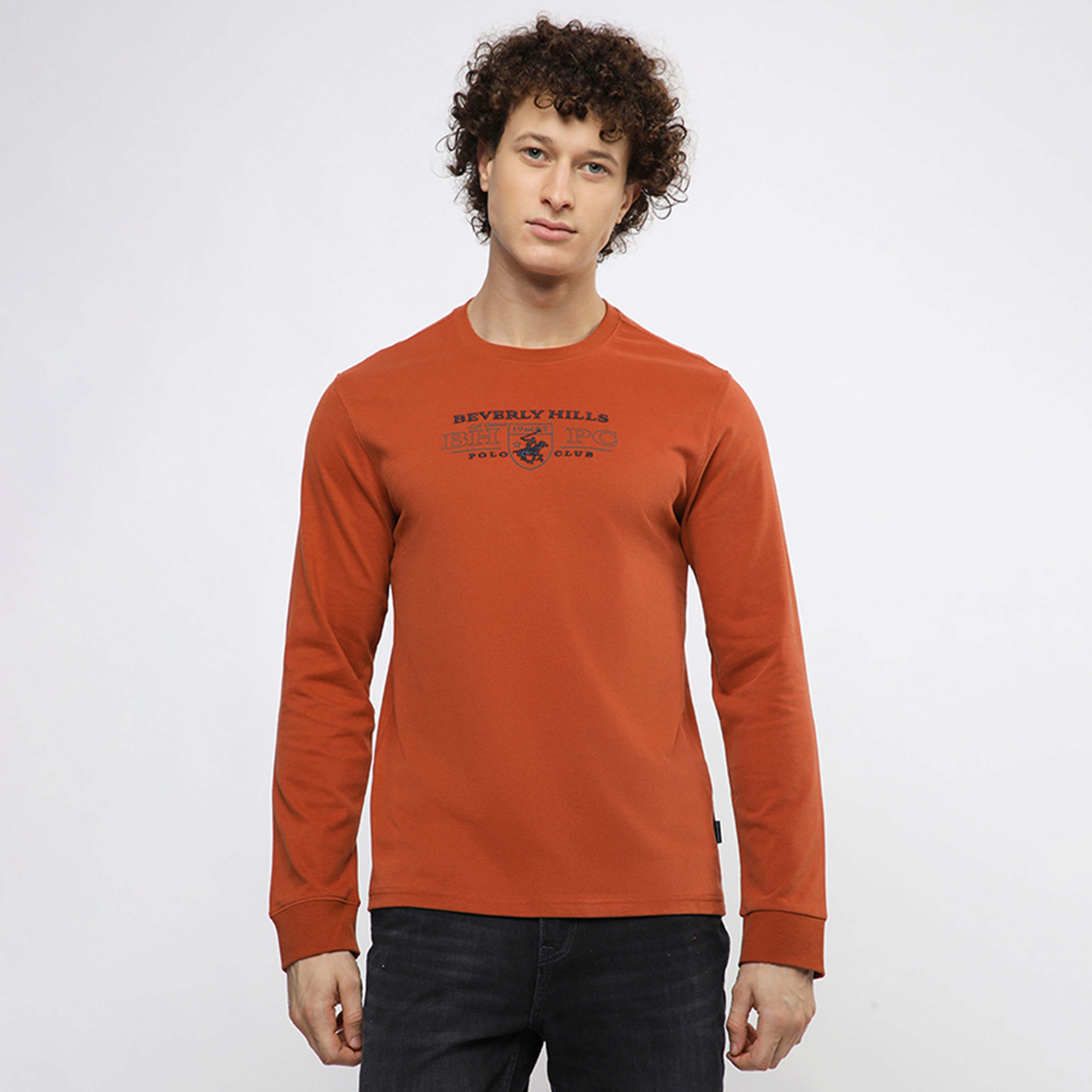 تيشيرت رجالي بأكمام طويلة ورقبة دائرية مطرز من بيفرلي هيلز بولو كلوب-men-clothing-tshirtsandpolos-tshirts-image-1