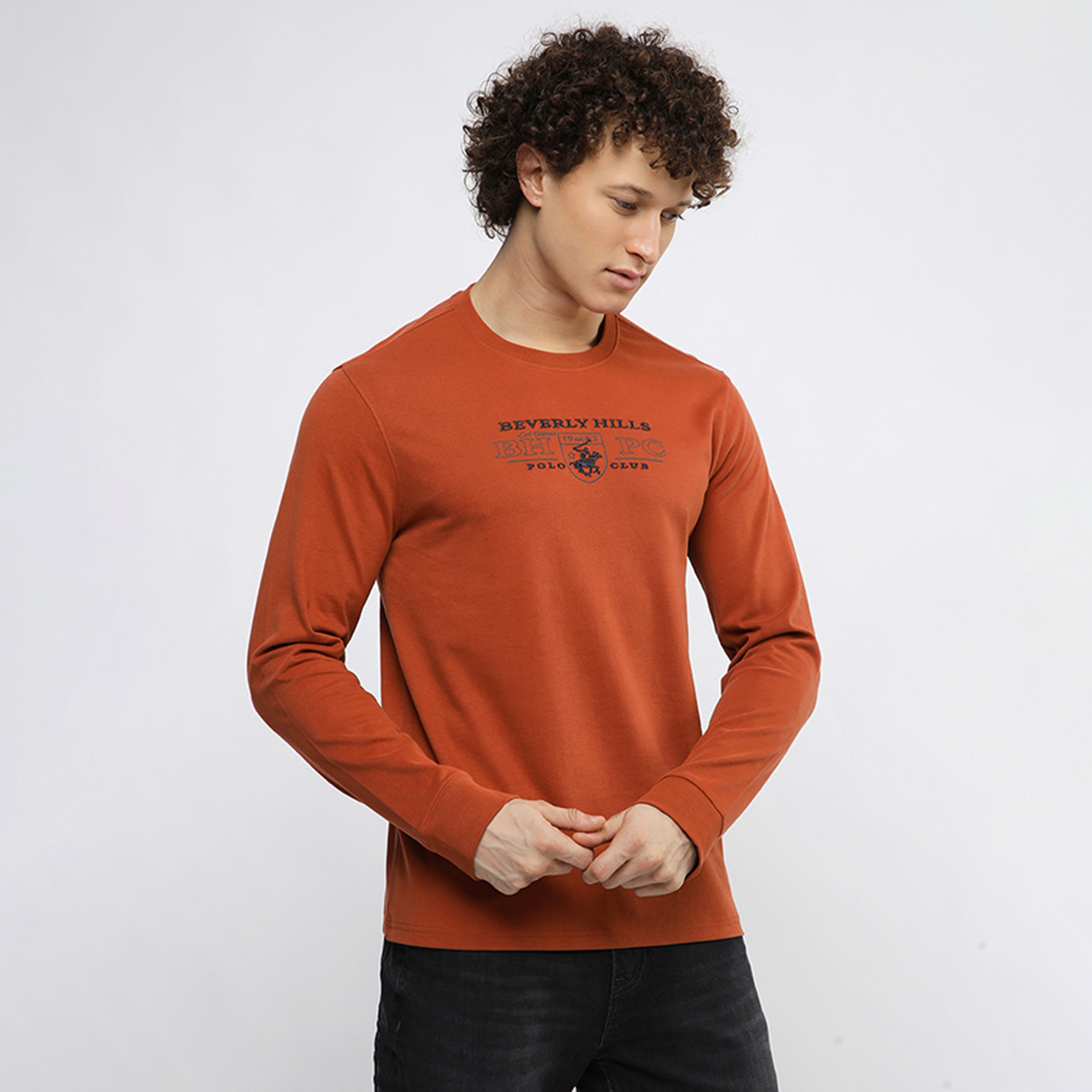 تيشيرت رجالي بأكمام طويلة ورقبة دائرية مطرز من بيفرلي هيلز بولو كلوب-men-clothing-tshirtsandpolos-tshirts-image-3