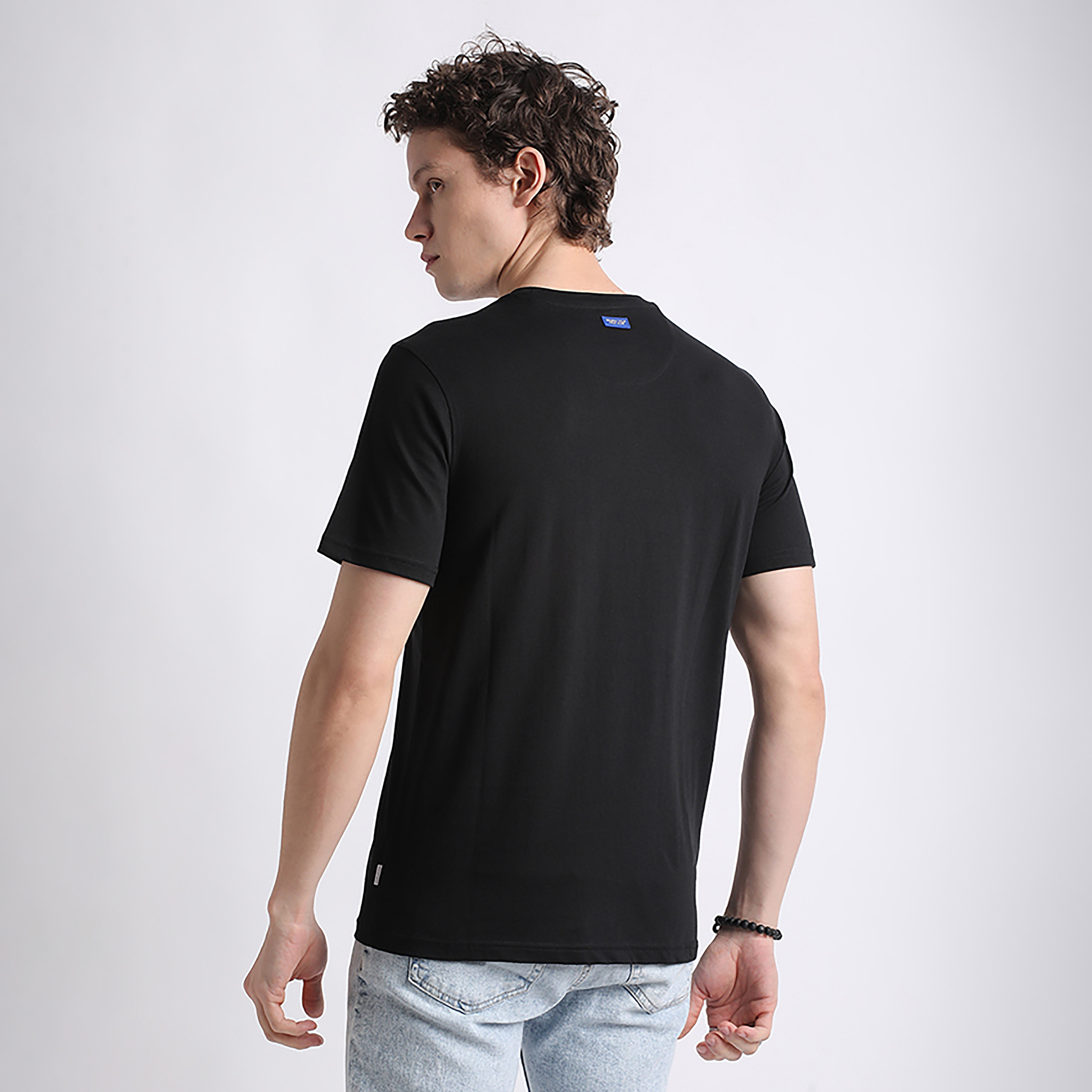 تي شيرت بيفرلي هيلز بولو كلوب بشعار العلامة التجارية وياقة دائرية وأكمام قصيرة للرجال-men-clothing-tshirtsandpolos-tshirts-image-2