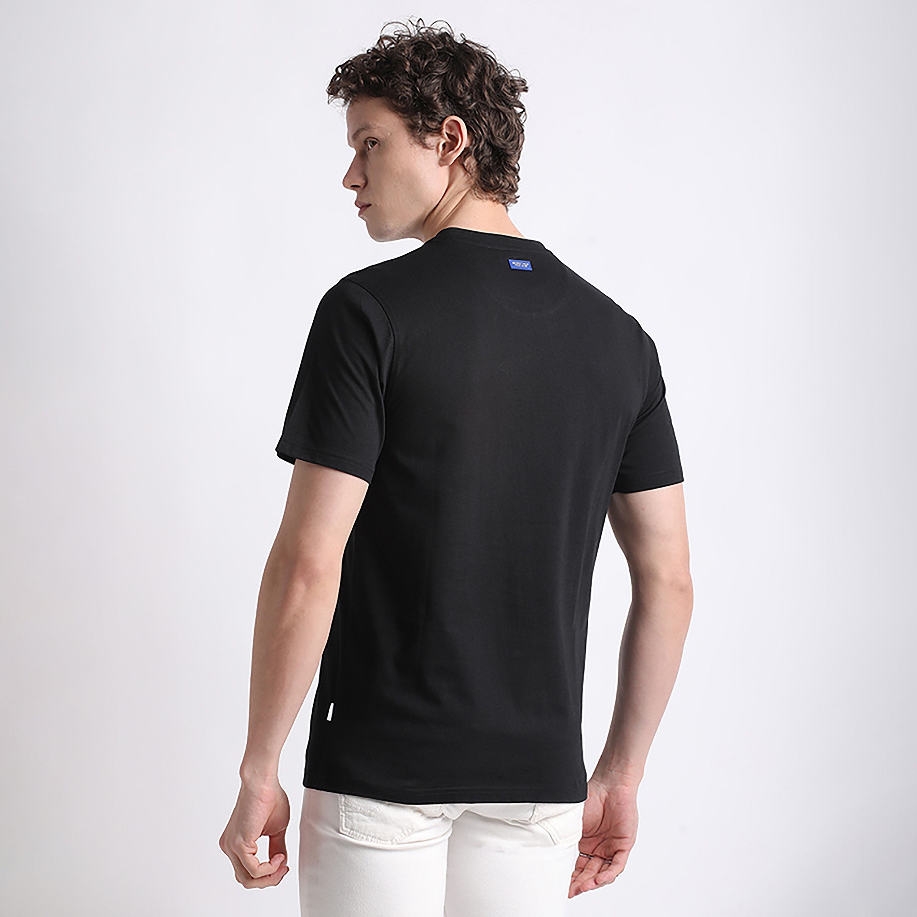 تي شيرت بيفرلي هيلز بولو كلوب بشعار العلامة التجارية وياقة دائرية وأكمام قصيرة للرجال-men-clothing-tshirtsandpolos-tshirts-image-2