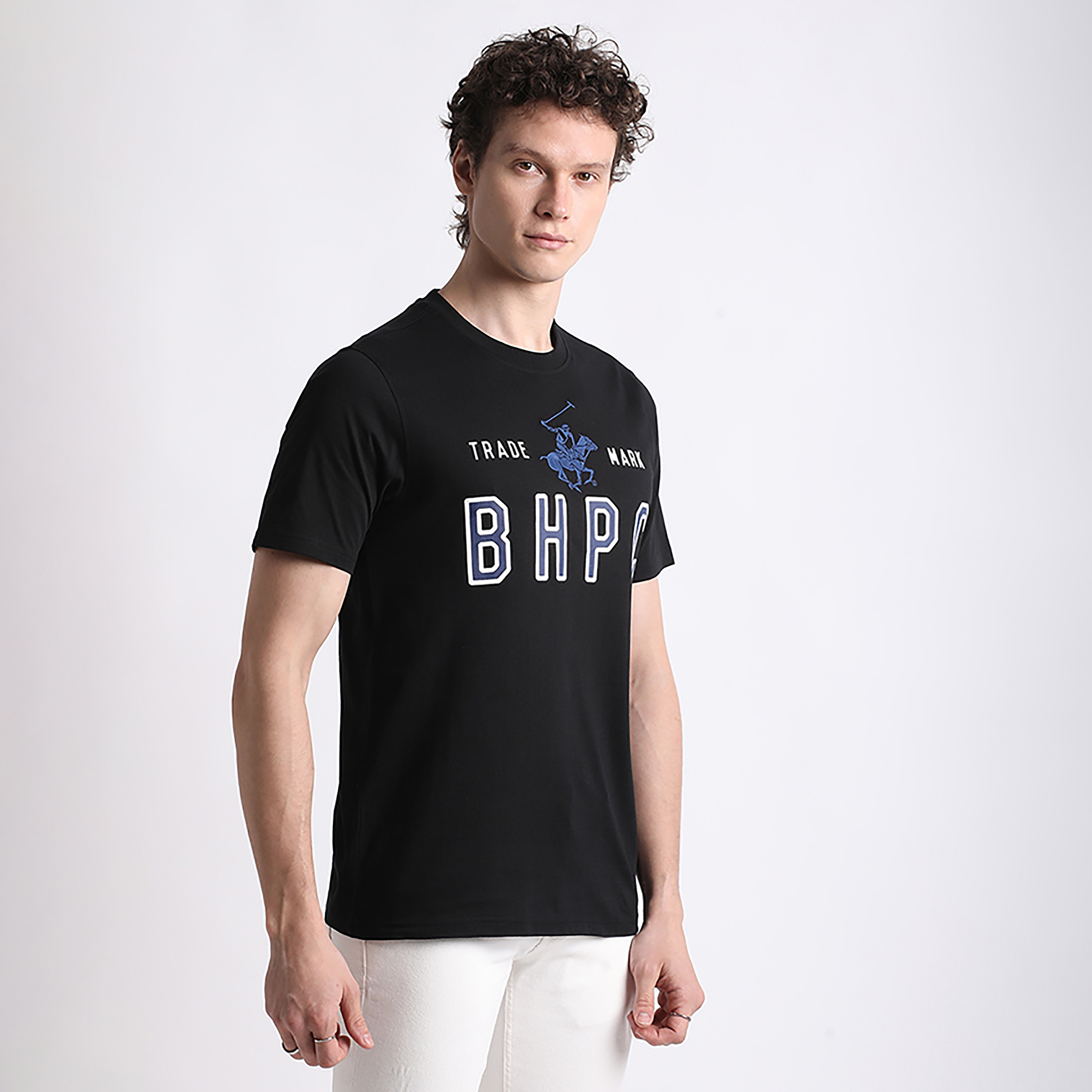 تي شيرت بيفرلي هيلز بولو كلوب بشعار العلامة التجارية وياقة دائرية وأكمام قصيرة للرجال-men-clothing-tshirtsandpolos-tshirts-image-3