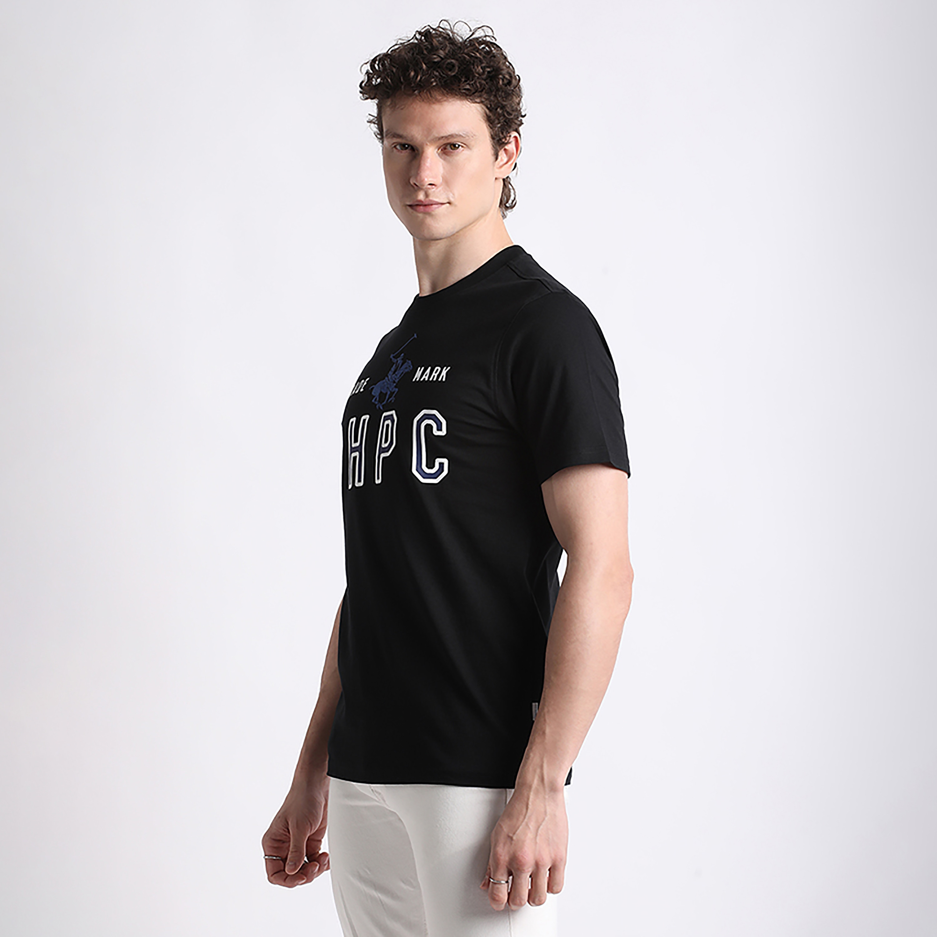 تي شيرت بيفرلي هيلز بولو كلوب بشعار العلامة التجارية وياقة دائرية وأكمام قصيرة للرجال-men-clothing-tshirtsandpolos-tshirts-image-4