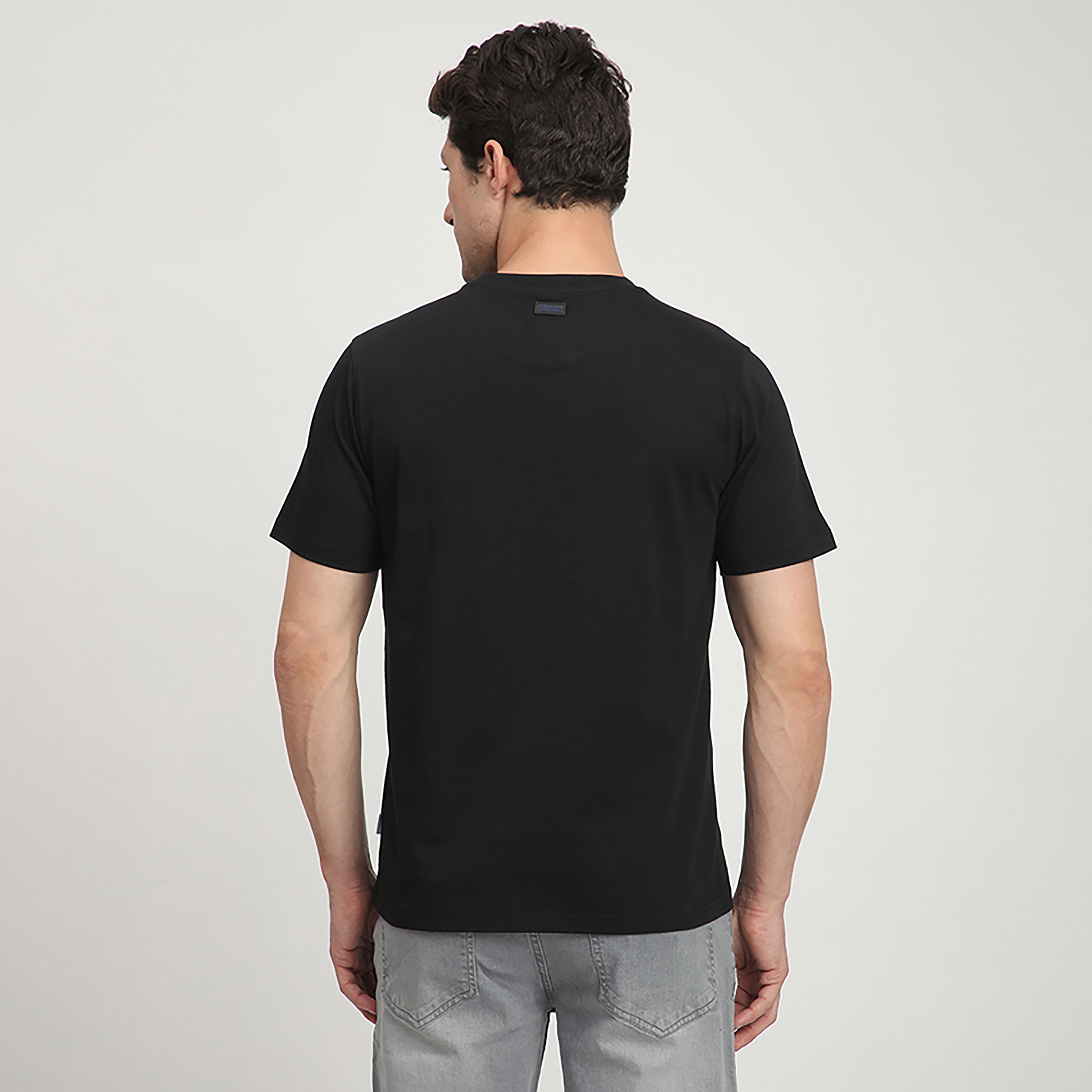 تي شيرت رجالي بأكمام قصيرة ورقبة دائرية وطبعة شعار من بيفرلي هيلز بولو كلوب-men-clothing-tshirtsandpolos-tshirts-image-4
