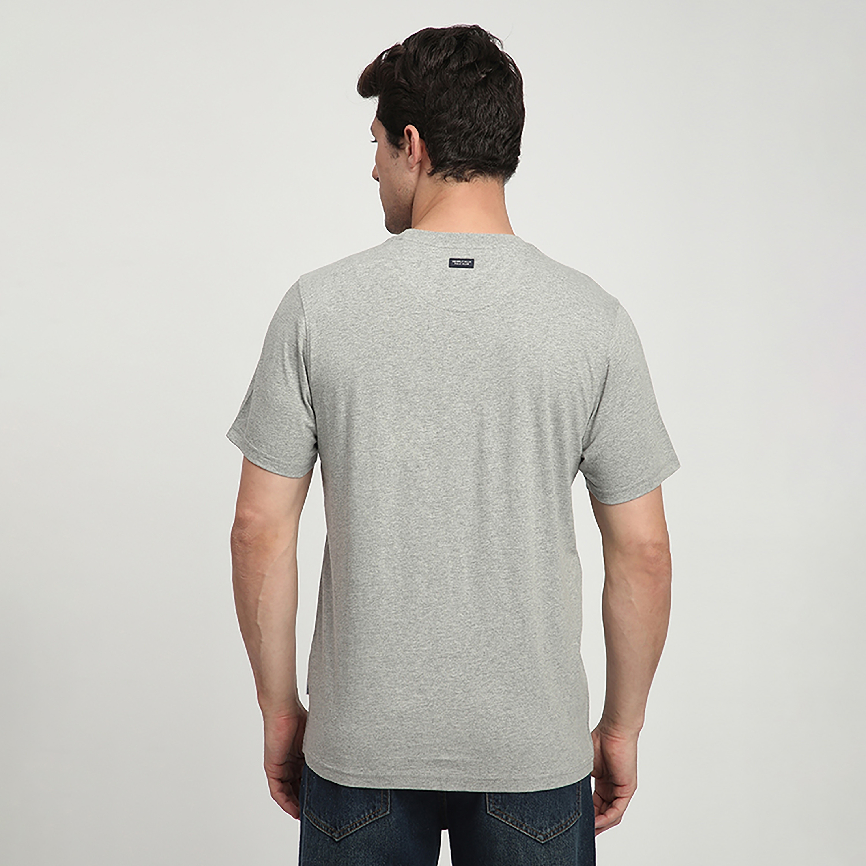 تي شيرت رجالي بأكمام قصيرة ورقبة دائرية وطبعة شعار من بيفرلي هيلز بولو كلوب-men-clothing-tshirtsandpolos-tshirts-image-4