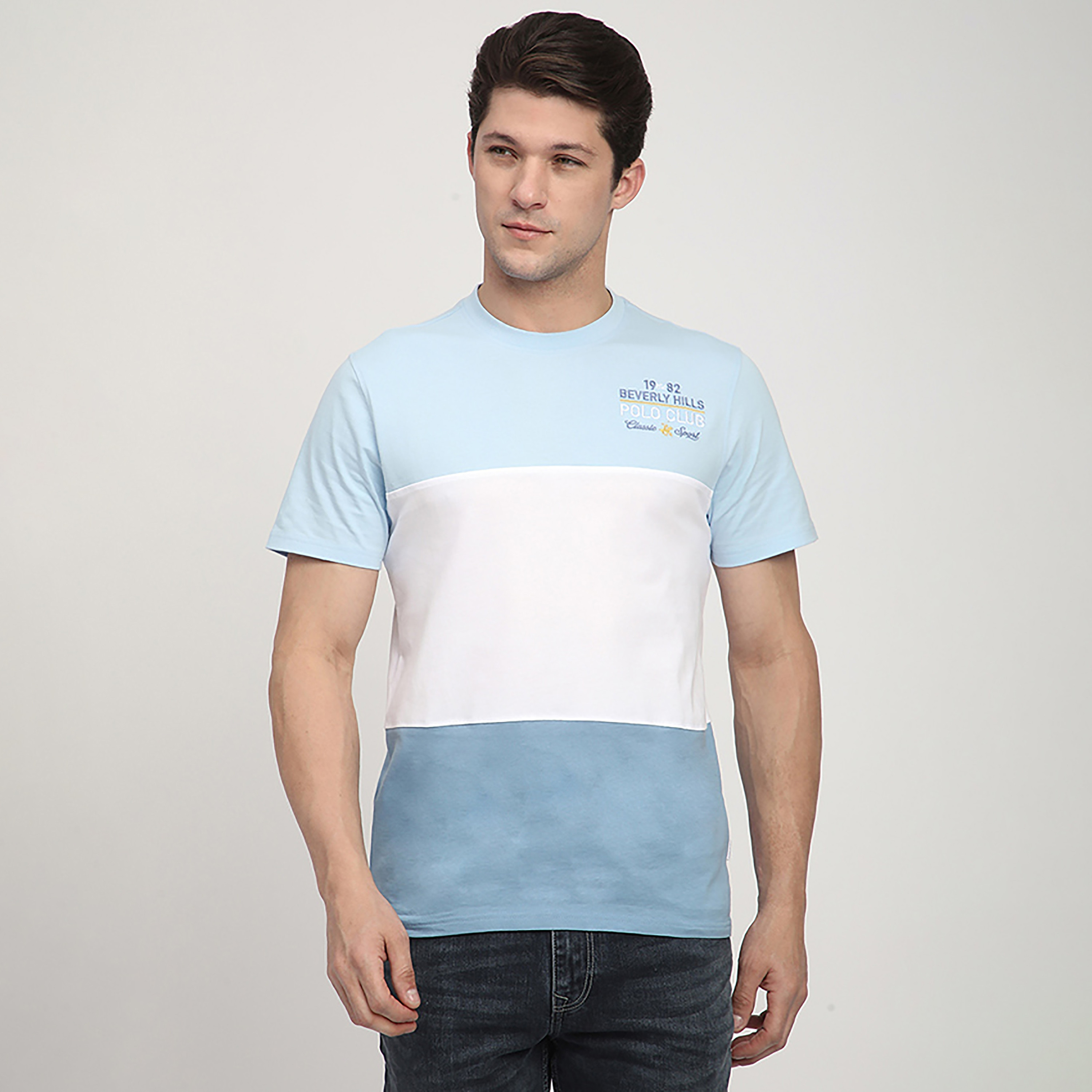 تي شيرت بأكمام قصيرة ورقبة دائرية بتصميم كتل الألوان للرجال من بيفرلي هيلز بولو كلوب-men-clothing-tshirtsandpolos-tshirts-image-1