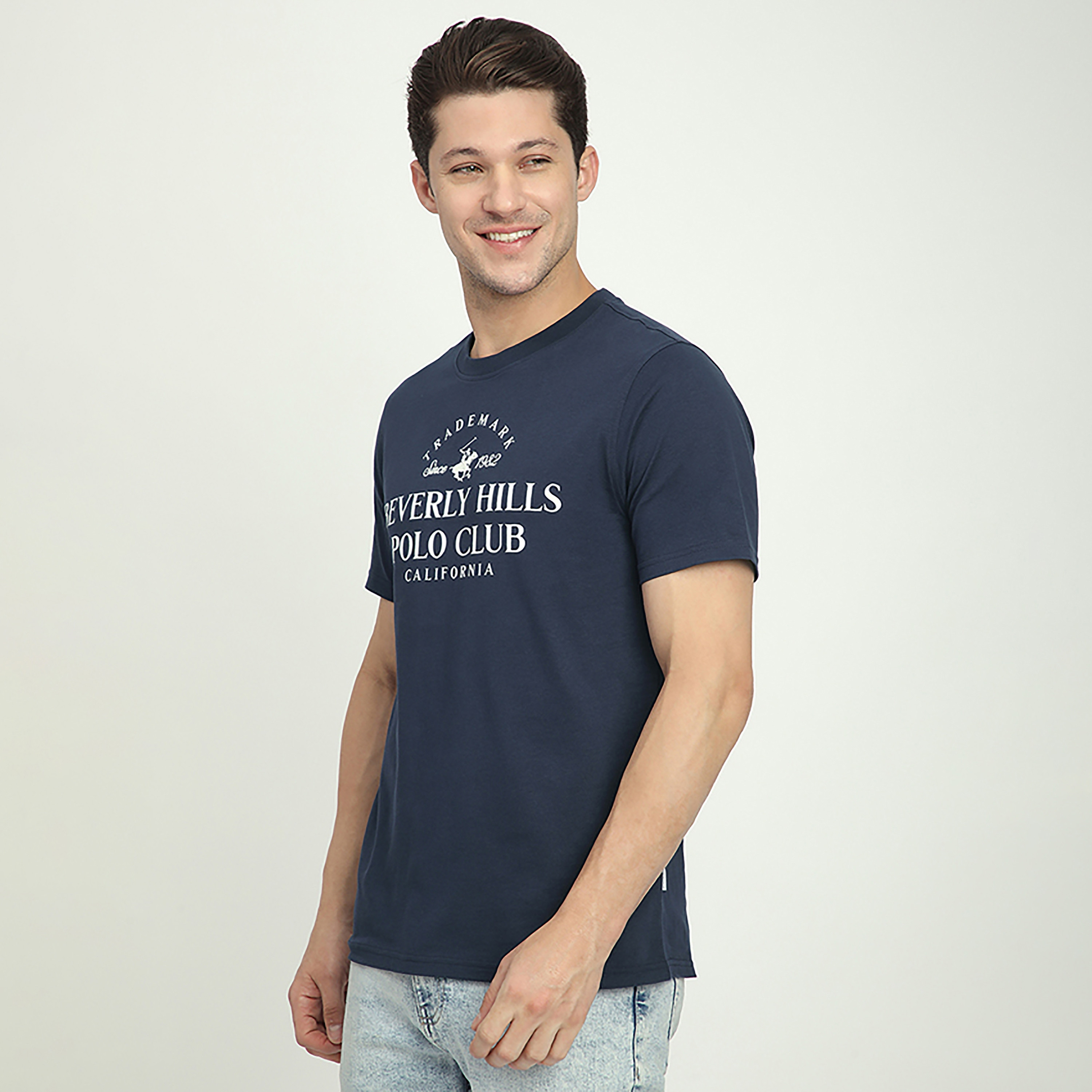 تي شيرت رجالي بأكمام قصيرة ورقبة دائرية وطبعة شعار من بيفرلي هيلز بولو كلوب-men-clothing-tshirtsandpolos-tshirts-image-2