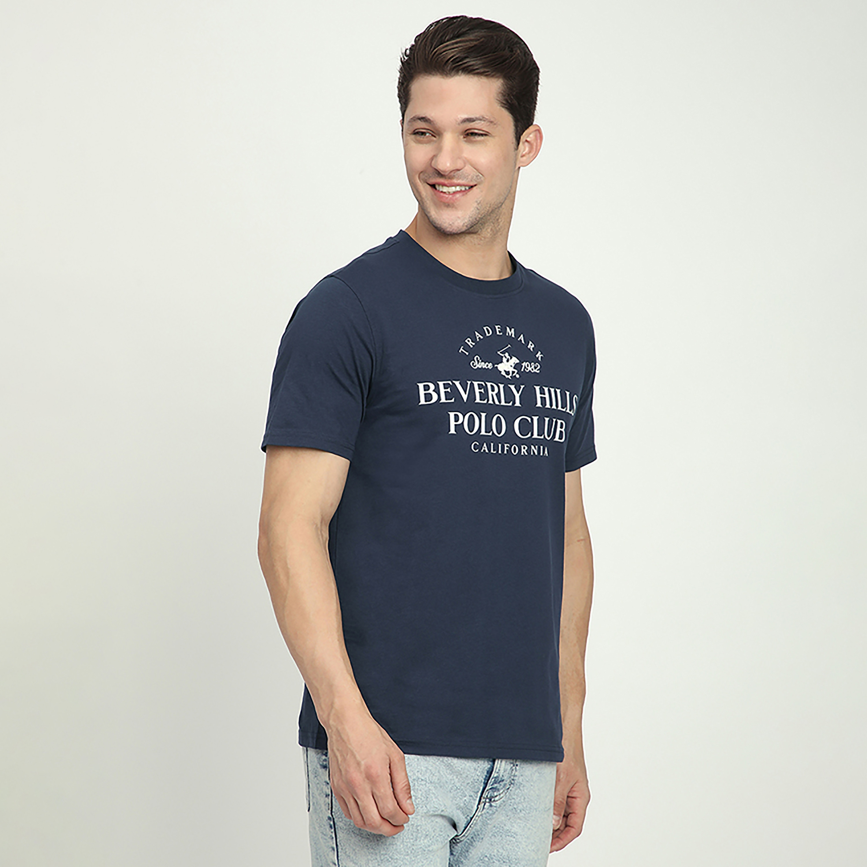 تي شيرت رجالي بأكمام قصيرة ورقبة دائرية وطبعة شعار من بيفرلي هيلز بولو كلوب-men-clothing-tshirtsandpolos-tshirts-image-3