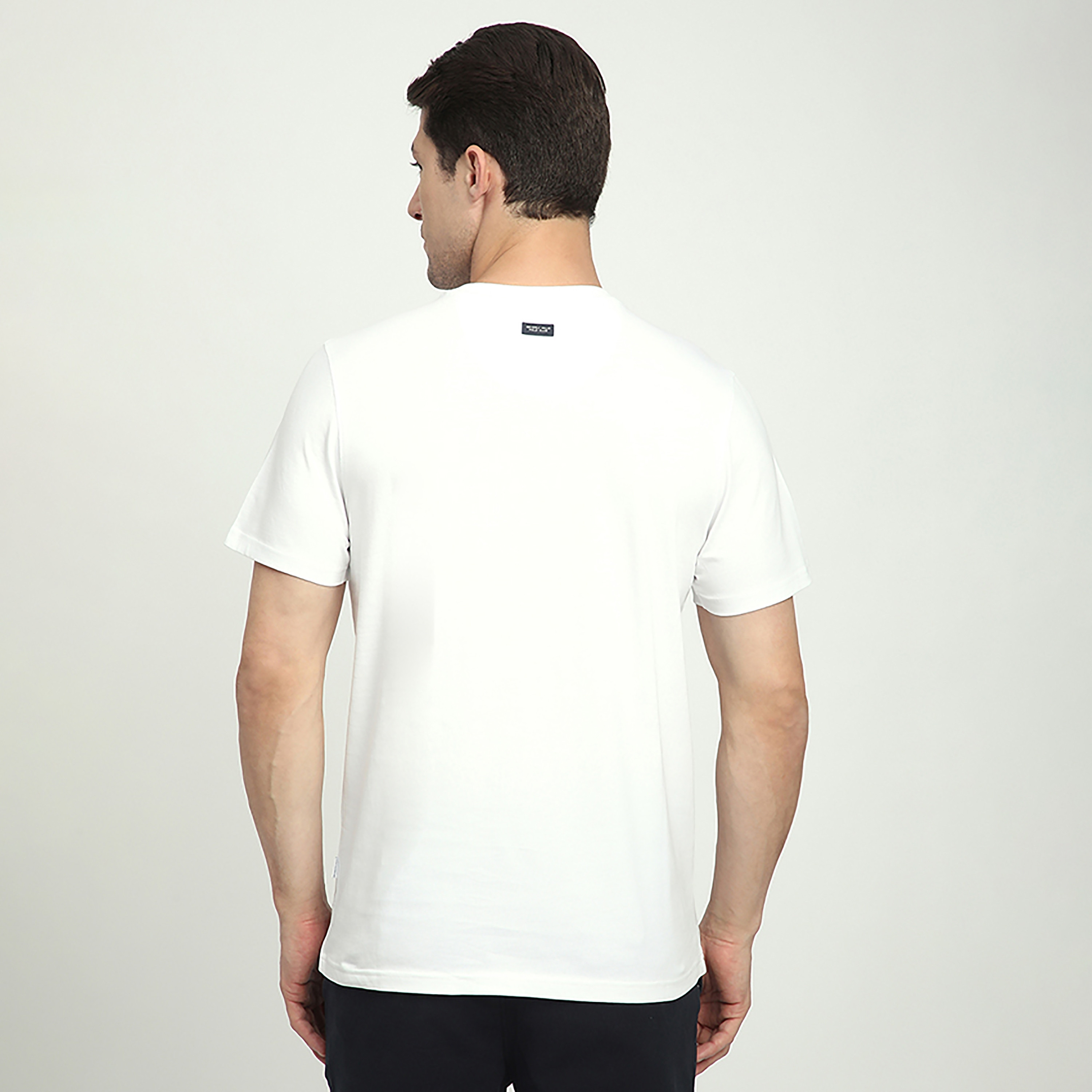 تي شيرت رجالي بأكمام قصيرة ورقبة دائرية وطبعة شعار من بيفرلي هيلز بولو كلوب-men-clothing-tshirtsandpolos-tshirts-image-11