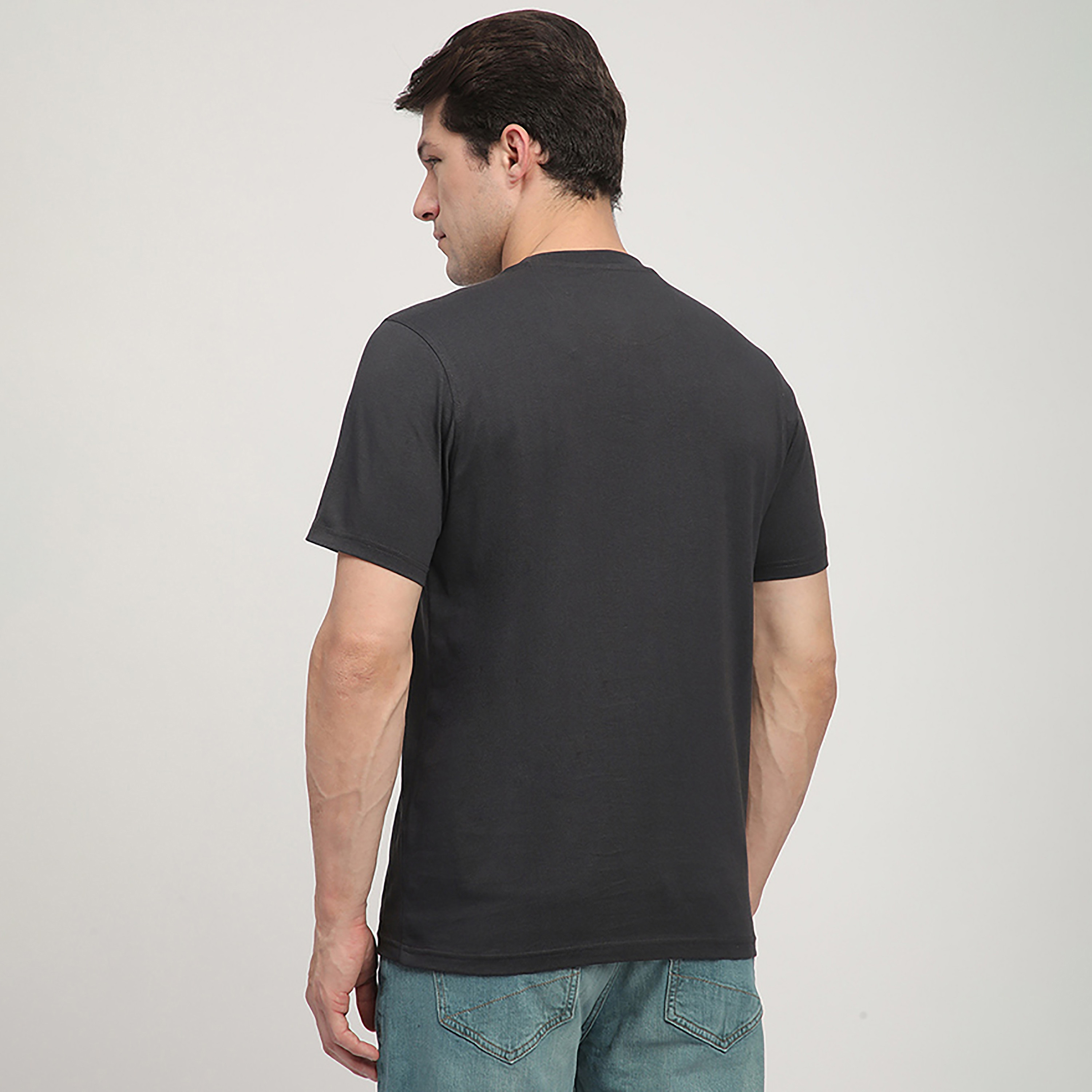 تي شيرت رجالي بأكمام قصيرة ورقبة دائرية وطبعة رسومات من بيفرلي هيلز بولو كلوب-men-clothing-tshirtsandpolos-tshirts-image-4