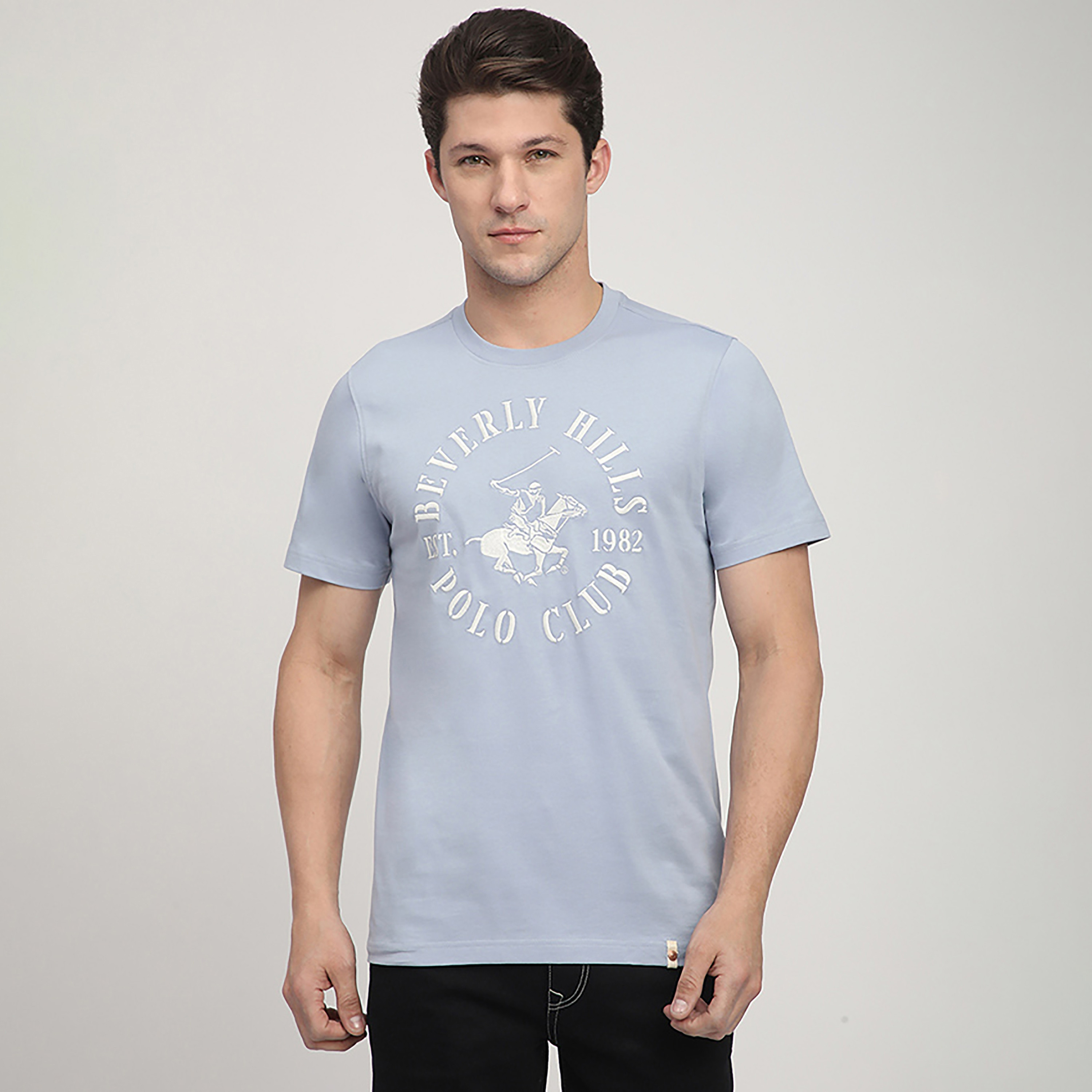 تي شيرت رجالي بأكمام قصيرة ورقبة دائرية وطبعة شعار من بيفرلي هيلز بولو كلوب-men-clothing-tshirtsandpolos-tshirts-image-1
