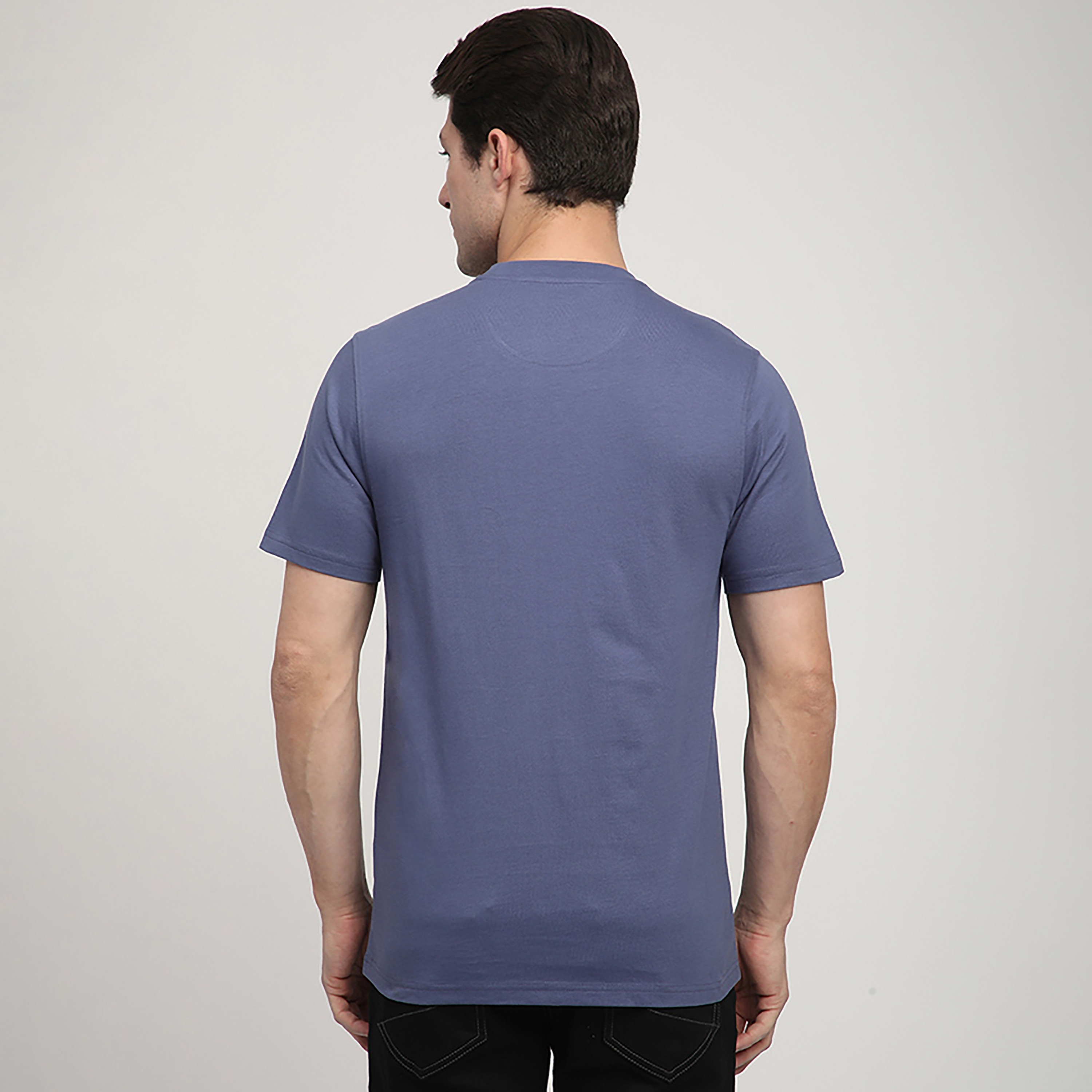 تي شيرت رجالي بأكمام قصيرة ورقبة دائرية مطرزة بنص من بيفرلي هيلز بولو كلوب-men-clothing-tshirtsandpolos-tshirts-image-4