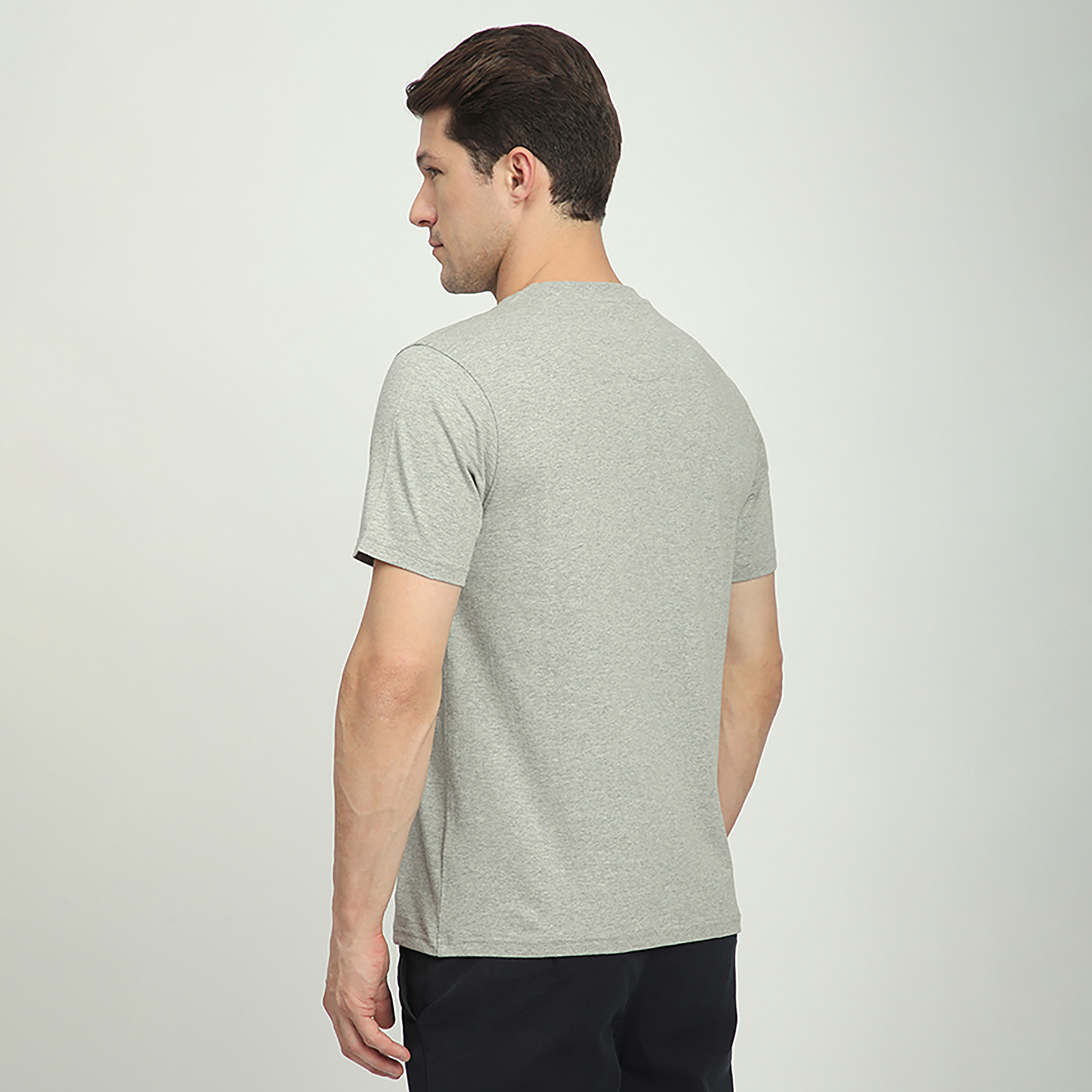 تي شيرت رجالي بأكمام قصيرة ورقبة دائرية وطبعة شعار من بيفرلي هيلز بولو كلوب-men-clothing-tshirtsandpolos-tshirts-image-4