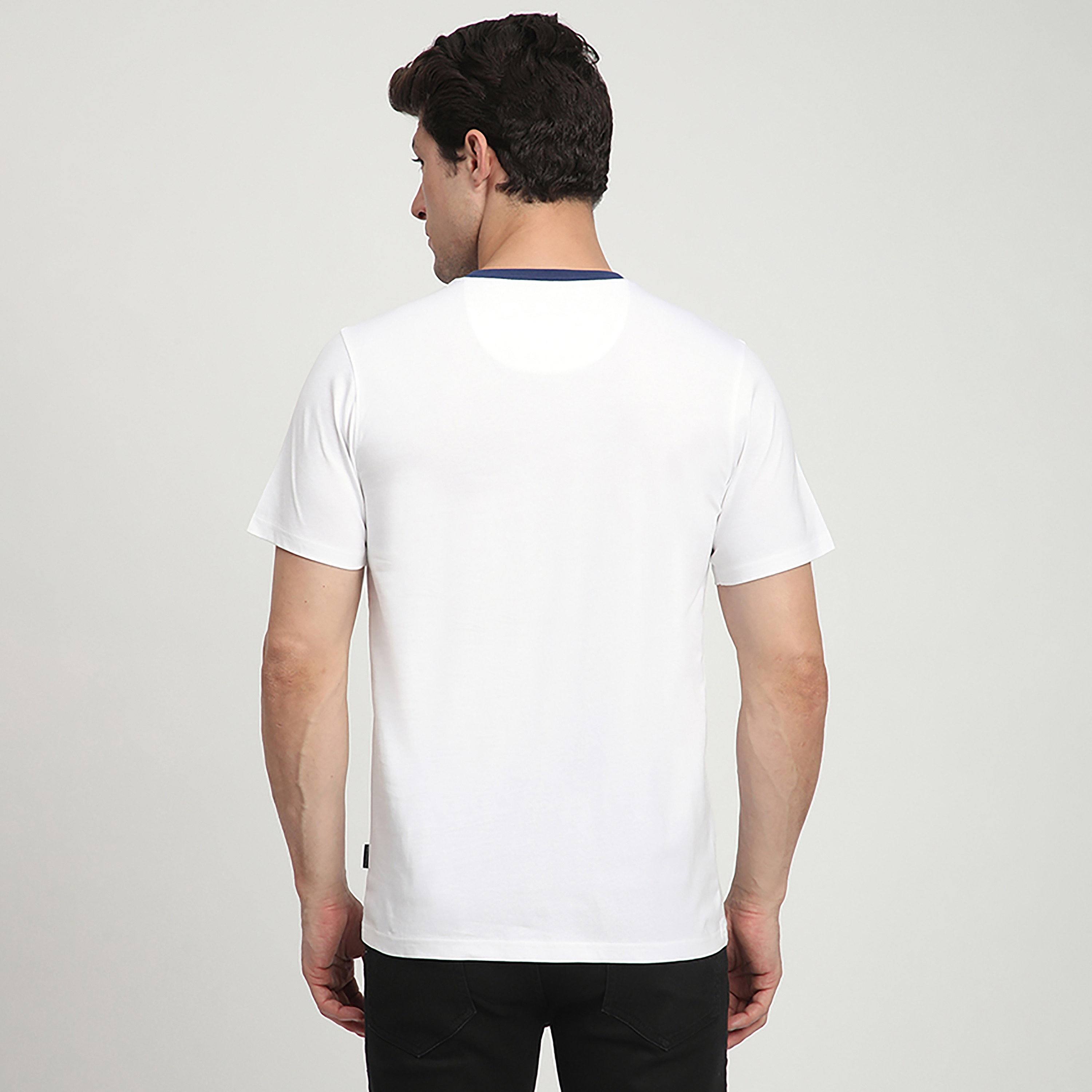 تي شيرت رجالي بأكمام قصيرة ورقبة دائرية وطبعة رسومات من بيفرلي هيلز بولو كلوب-men-clothing-tshirtsandpolos-tshirts-image-8