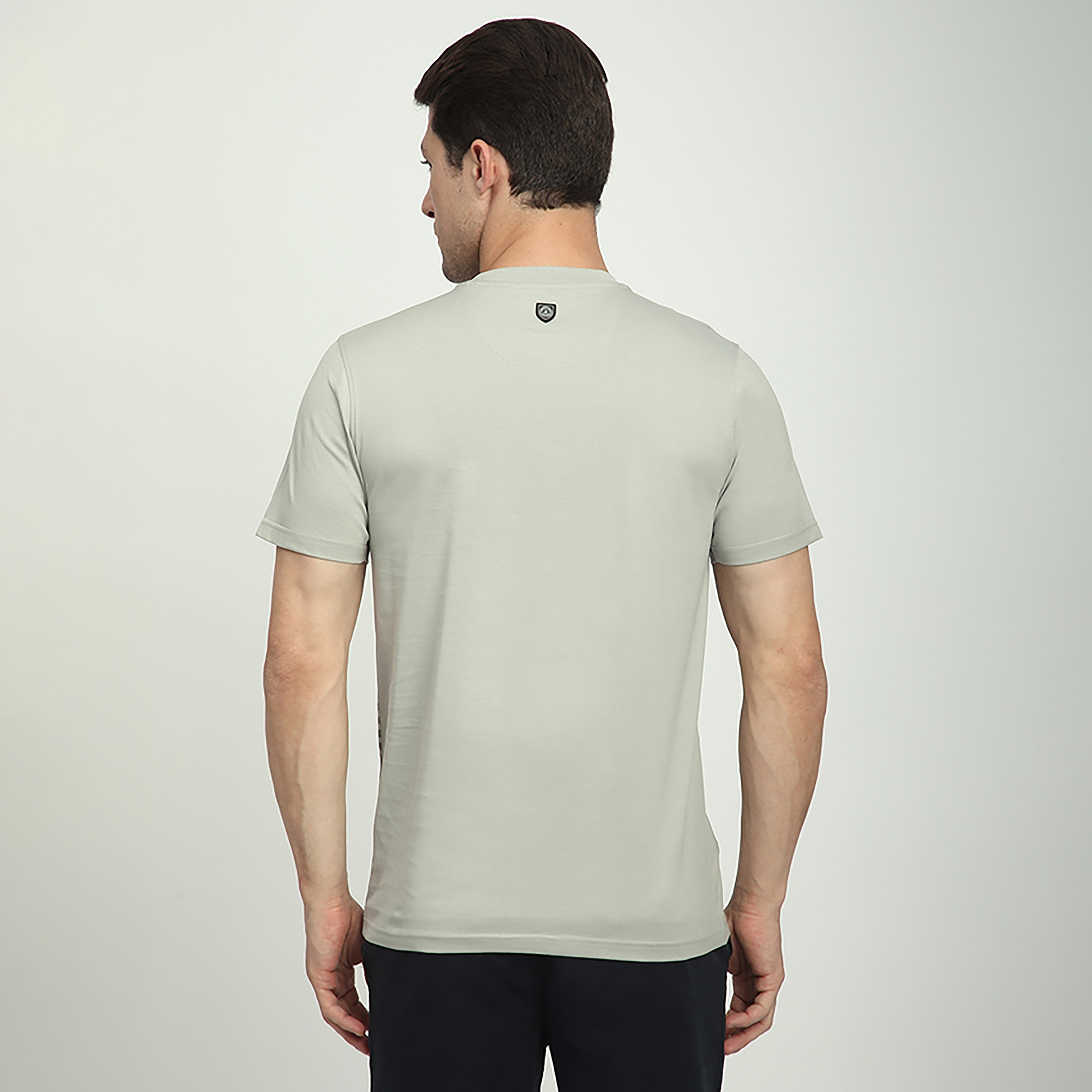 تي شيرت رجالي بأكمام قصيرة ورقبة دائرية وطبعة رسومات من بيفرلي هيلز بولو كلوب-men-clothing-tshirtsandpolos-tshirts-image-4