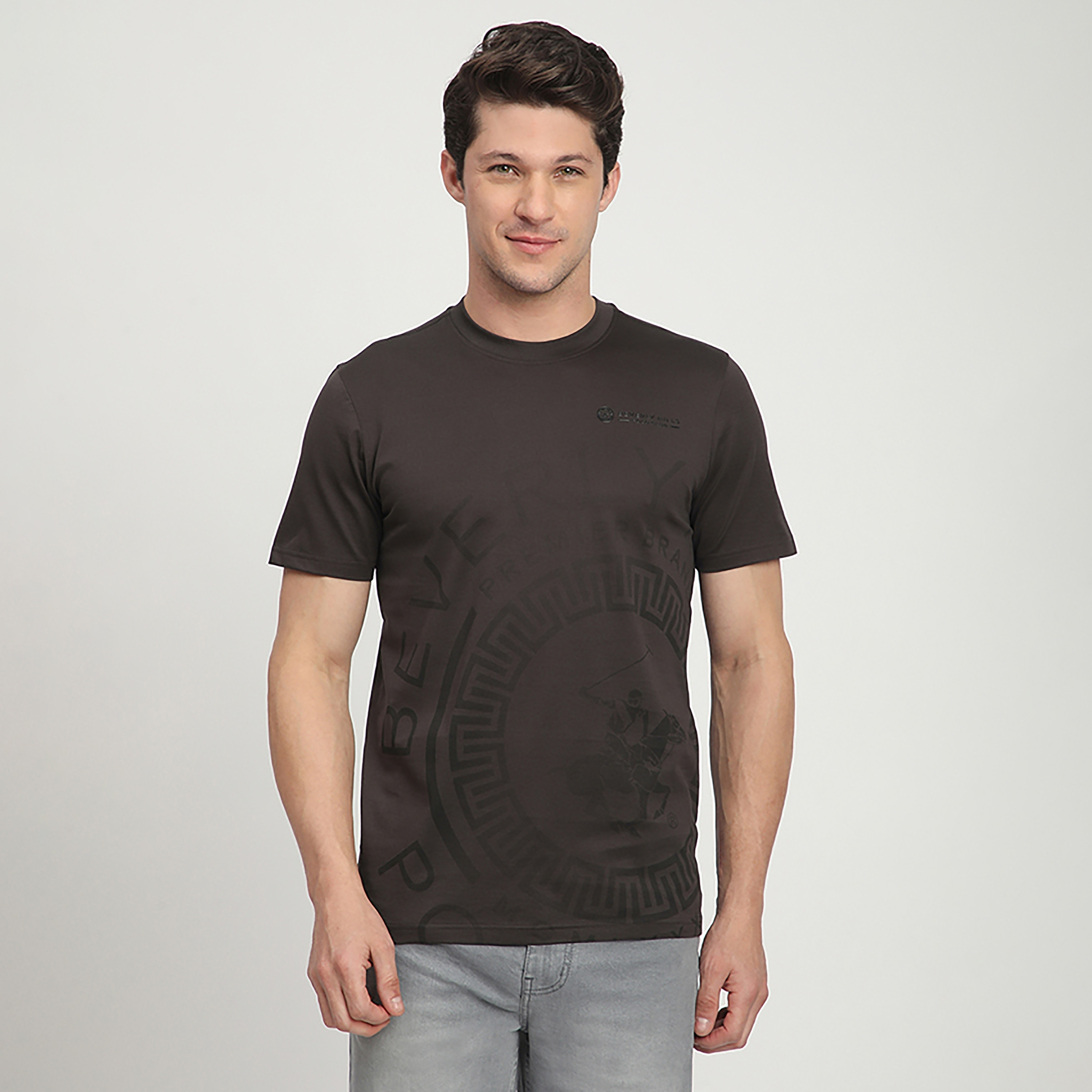 تي شيرت رجالي بأكمام قصيرة ورقبة دائرية وطبعة رسومات من بيفرلي هيلز بولو كلوب-men-clothing-tshirtsandpolos-tshirts-image-6